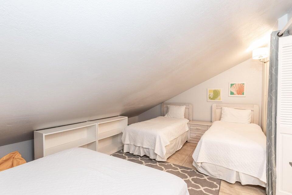 CRYSTAL VILLAS CONDO - Residential