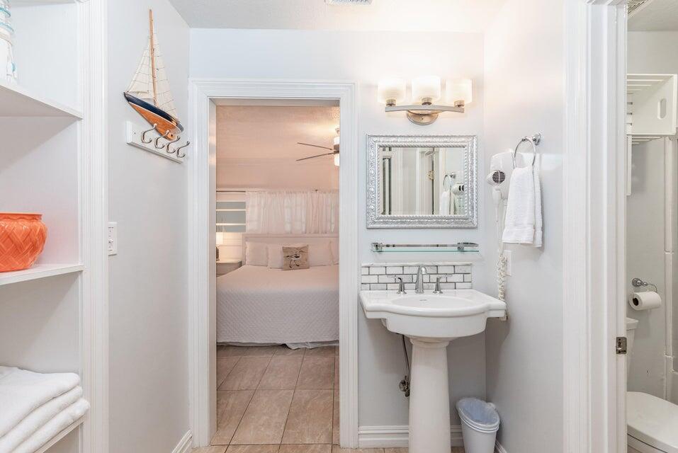 CRYSTAL VILLAS CONDO - Residential