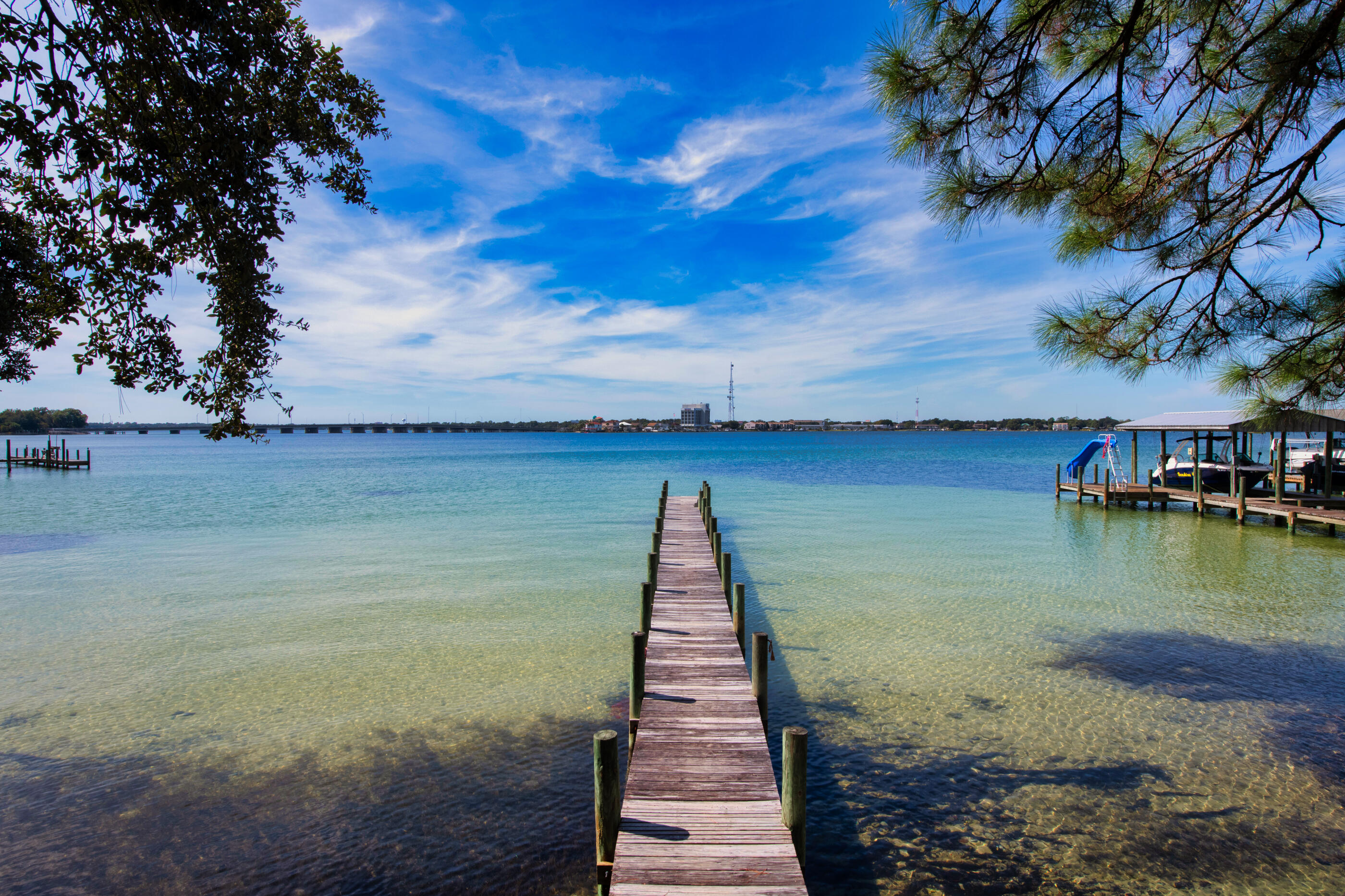 PALM SHORES - Residential