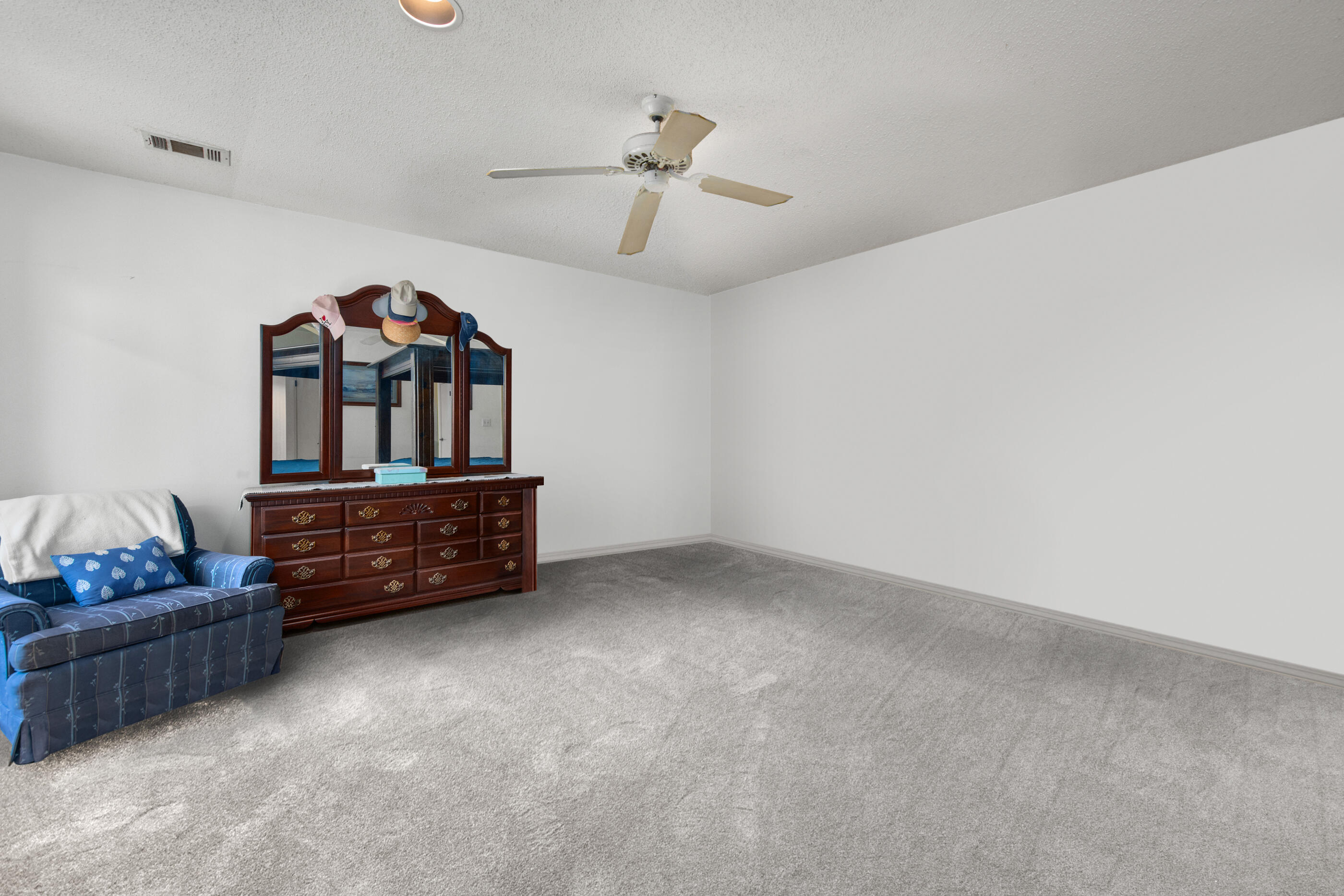 PALM SHORES - Residential