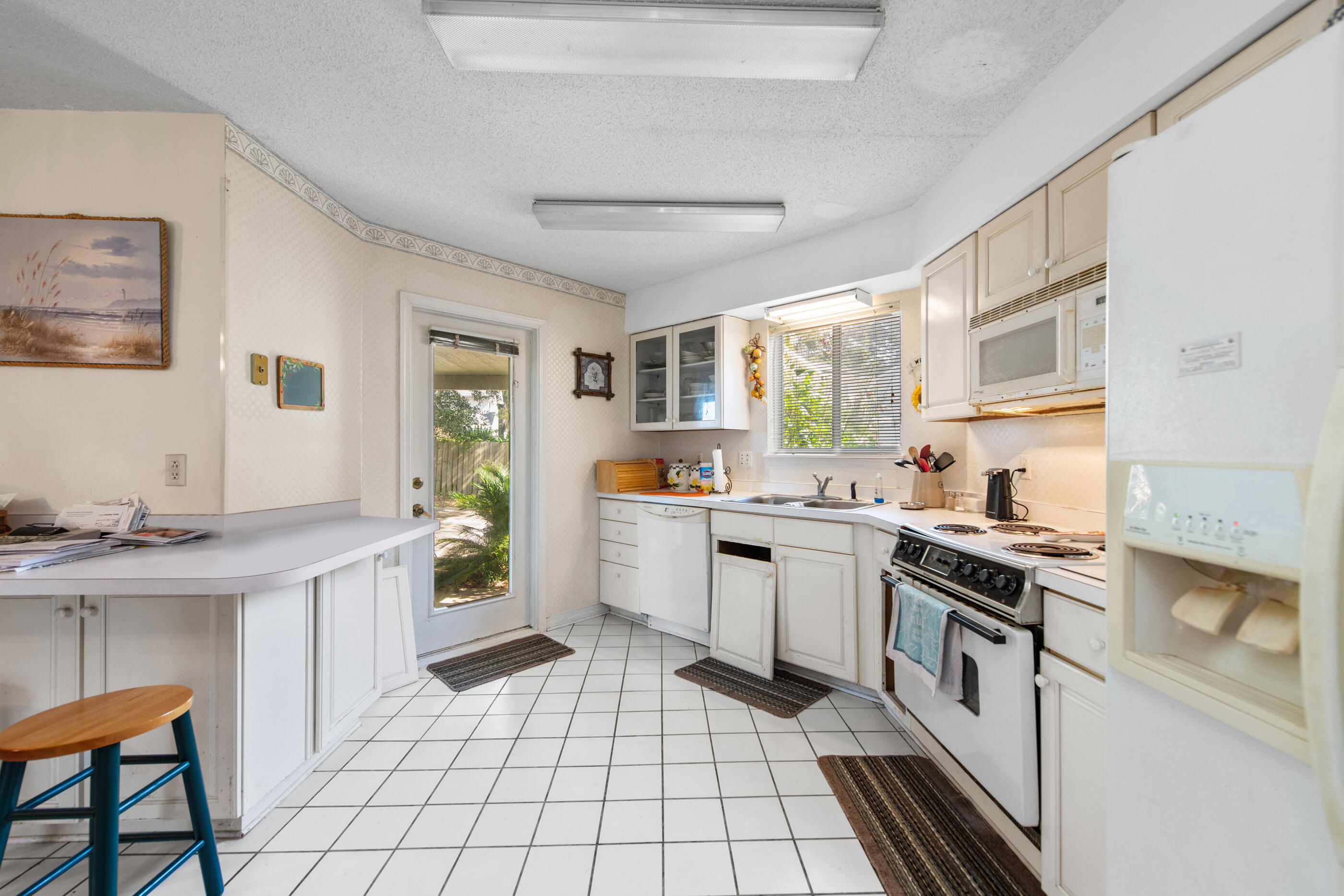 PALM SHORES - Residential