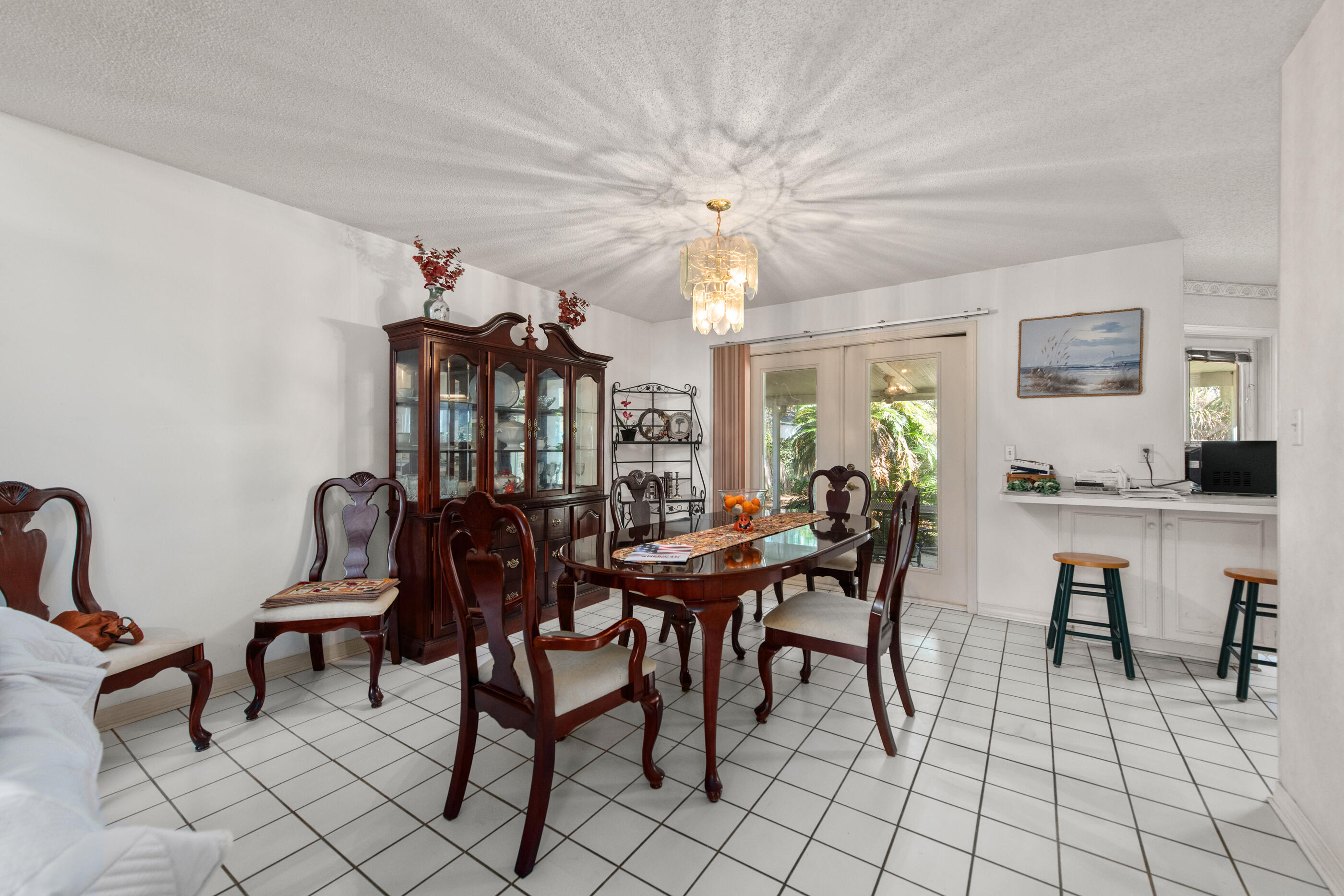 PALM SHORES - Residential