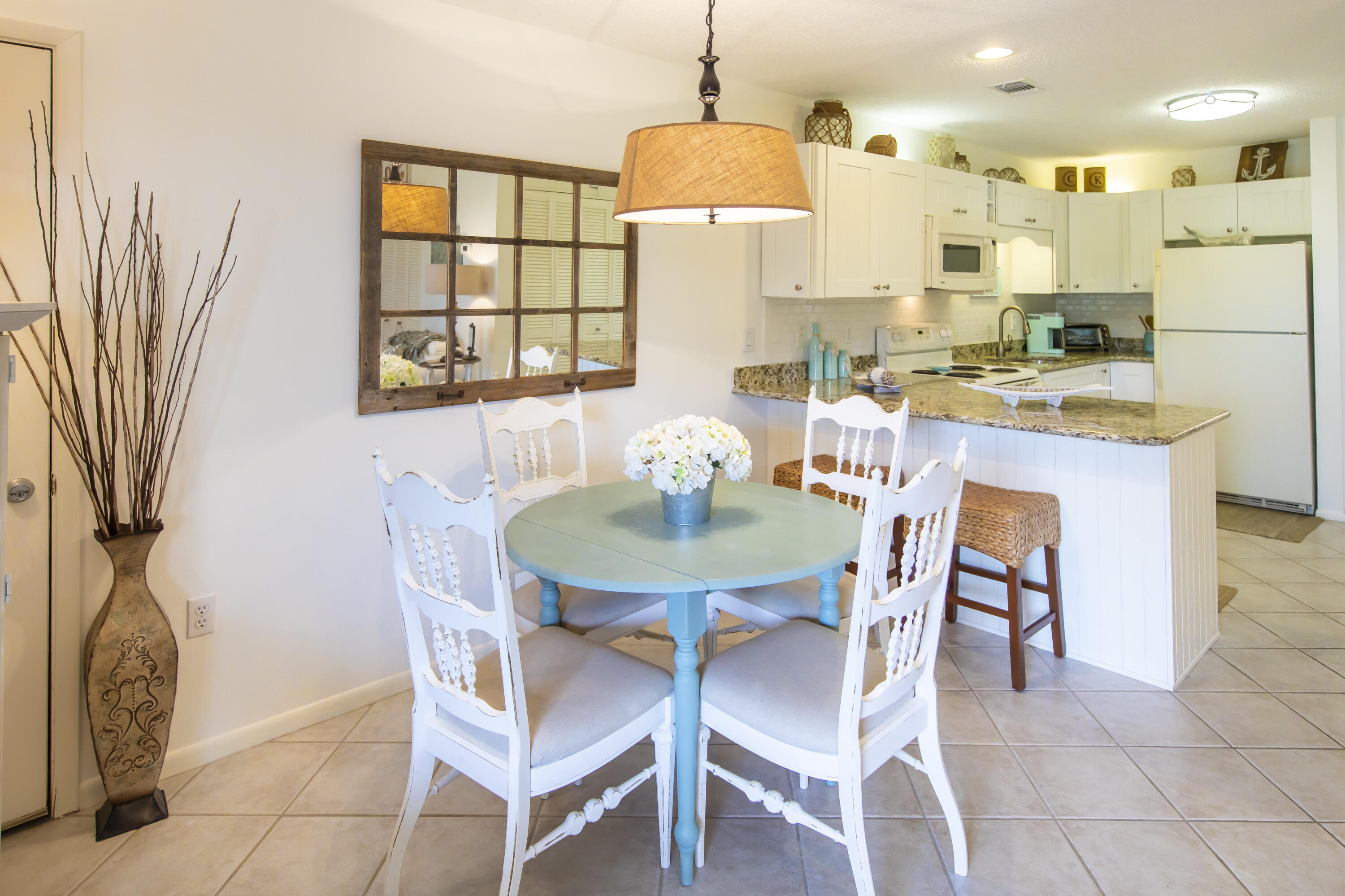BEACHWOOD VILLAS CONDO - Residential