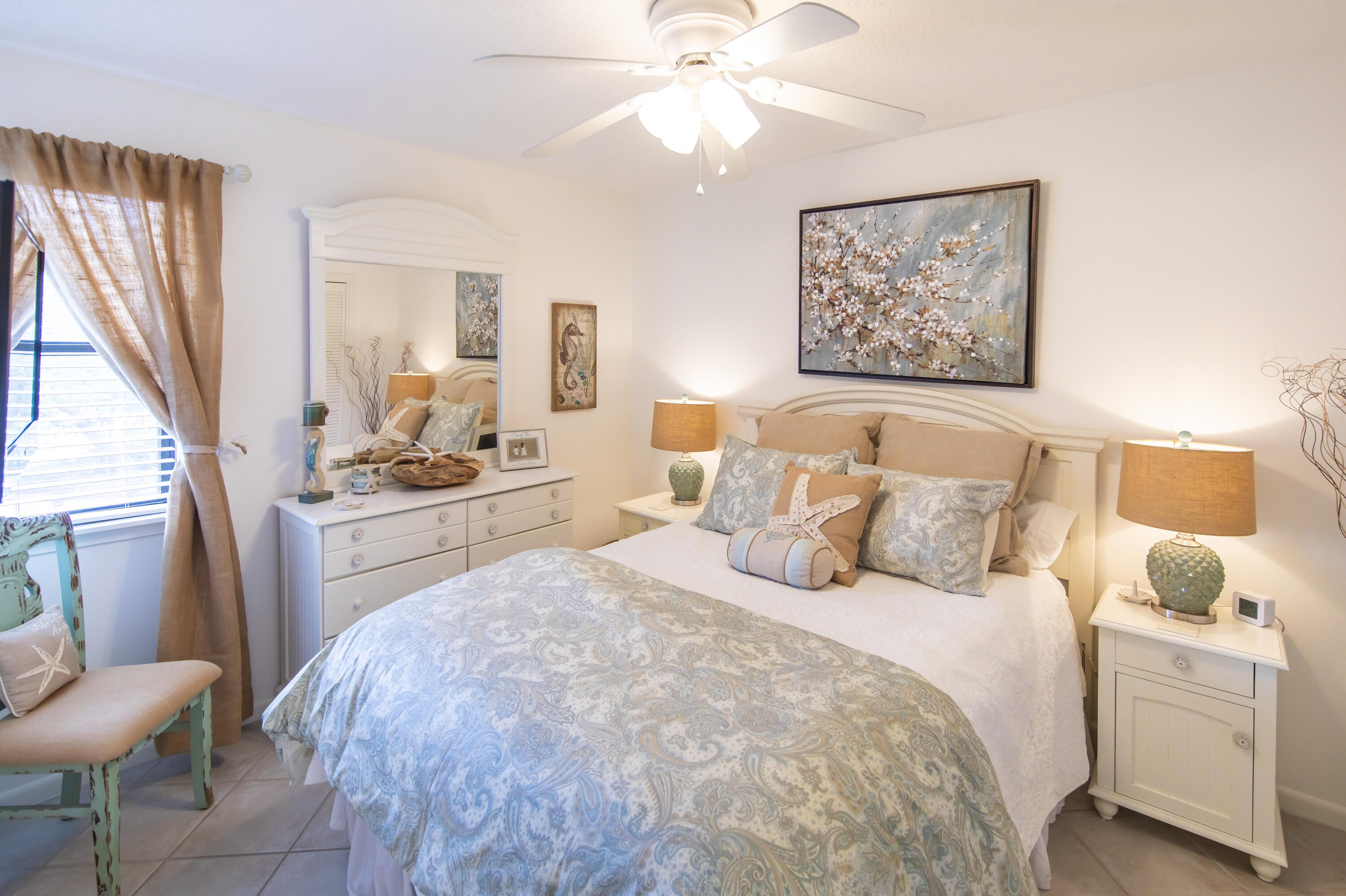 BEACHWOOD VILLAS CONDO - Residential