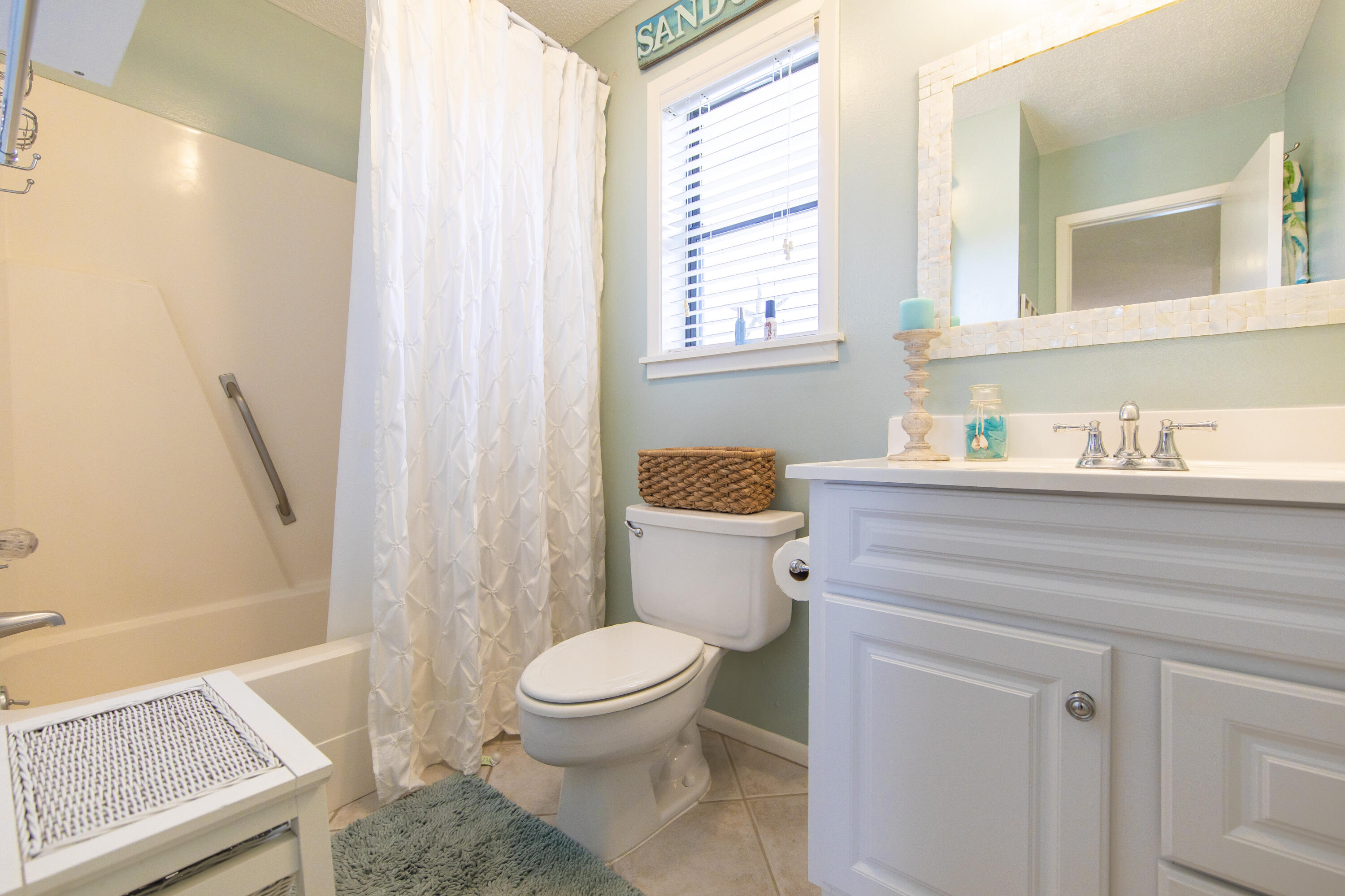 BEACHWOOD VILLAS CONDO - Residential