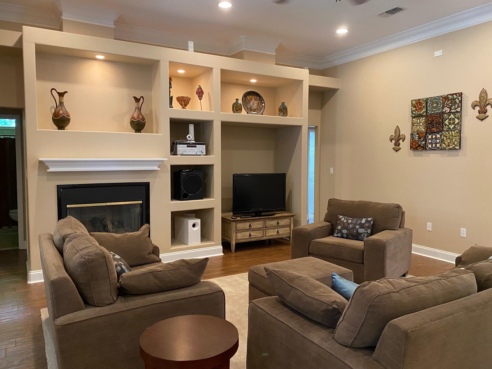 BAYSHORE PLACE PH 3 - Residential