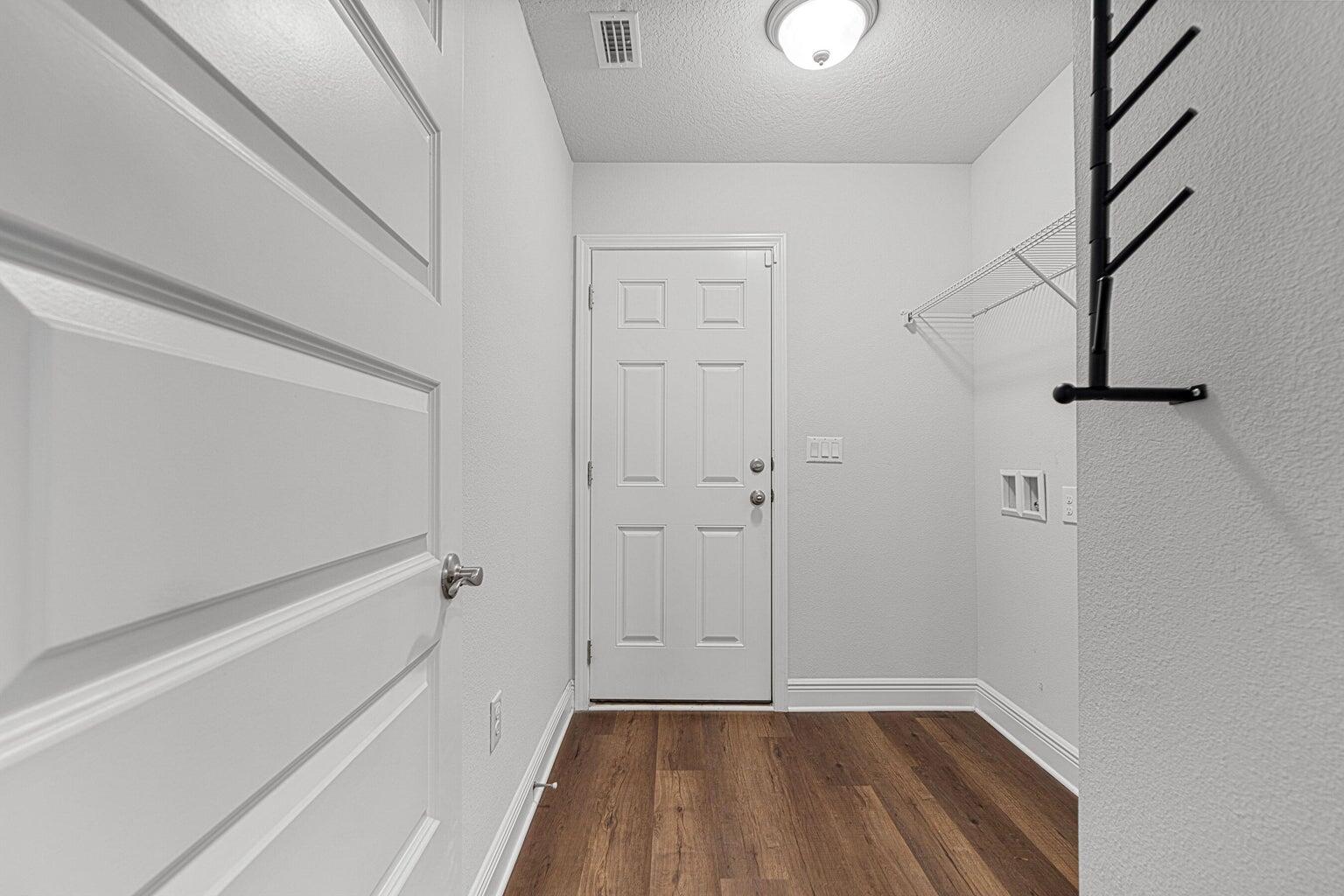 RIDGEWAY LANDING - Residential Lease