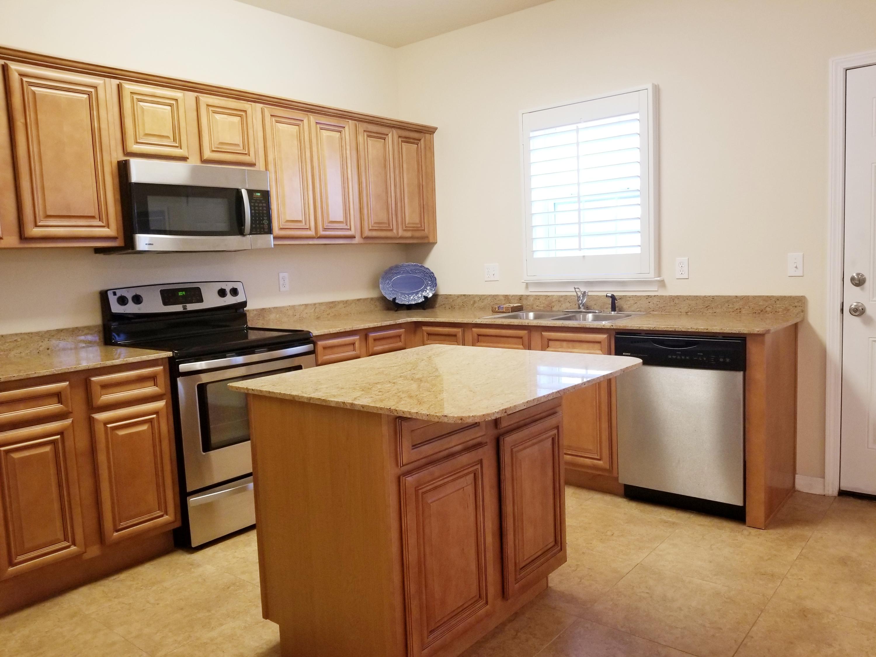 MERIDIAN SQUARE T/H - Residential