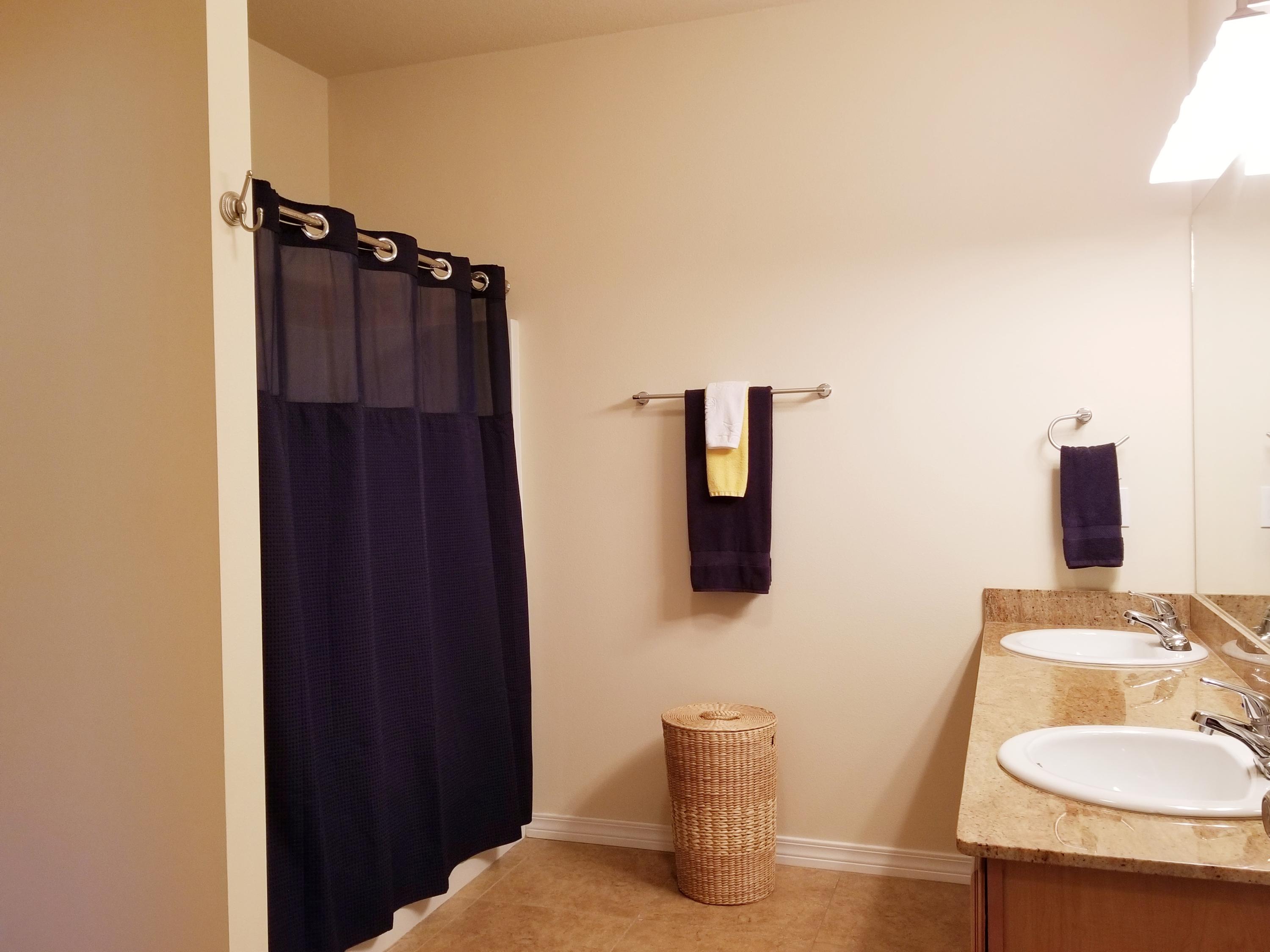 MERIDIAN SQUARE T/H - Residential