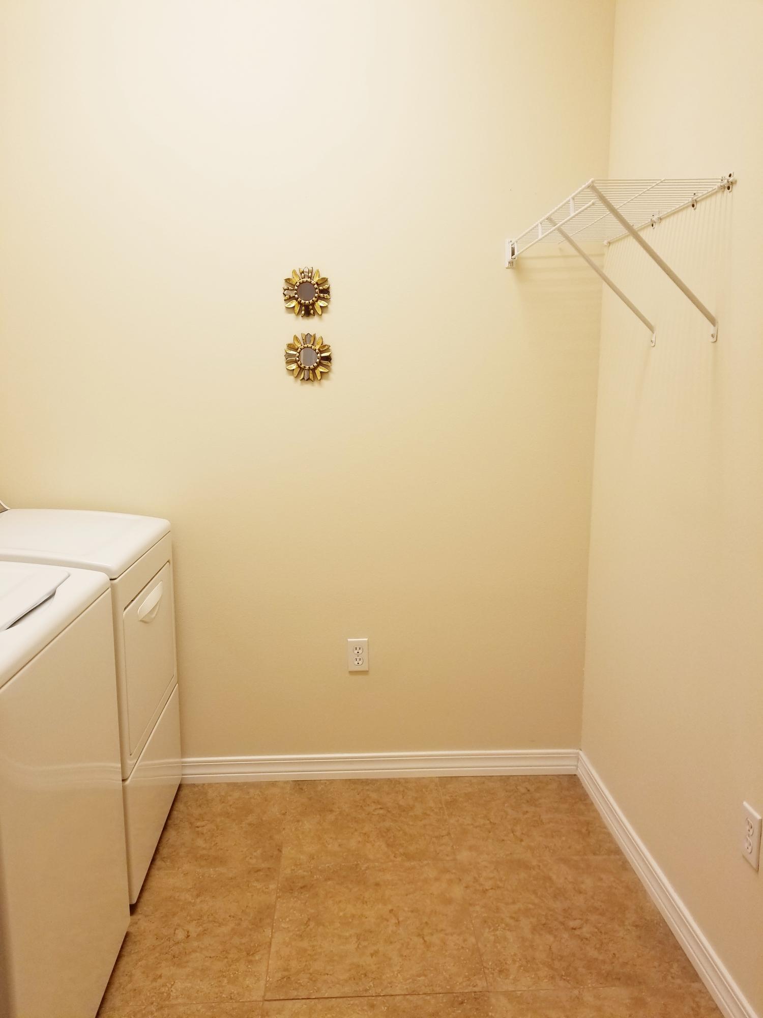 MERIDIAN SQUARE T/H - Residential