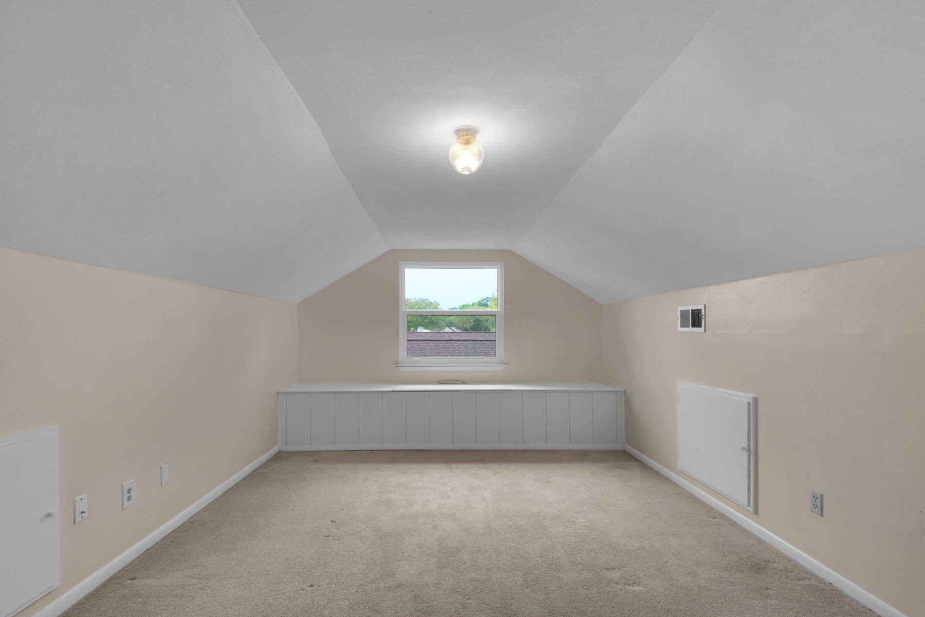 TANGLEWOOD S/D 1ST ADDN - Residential Lease