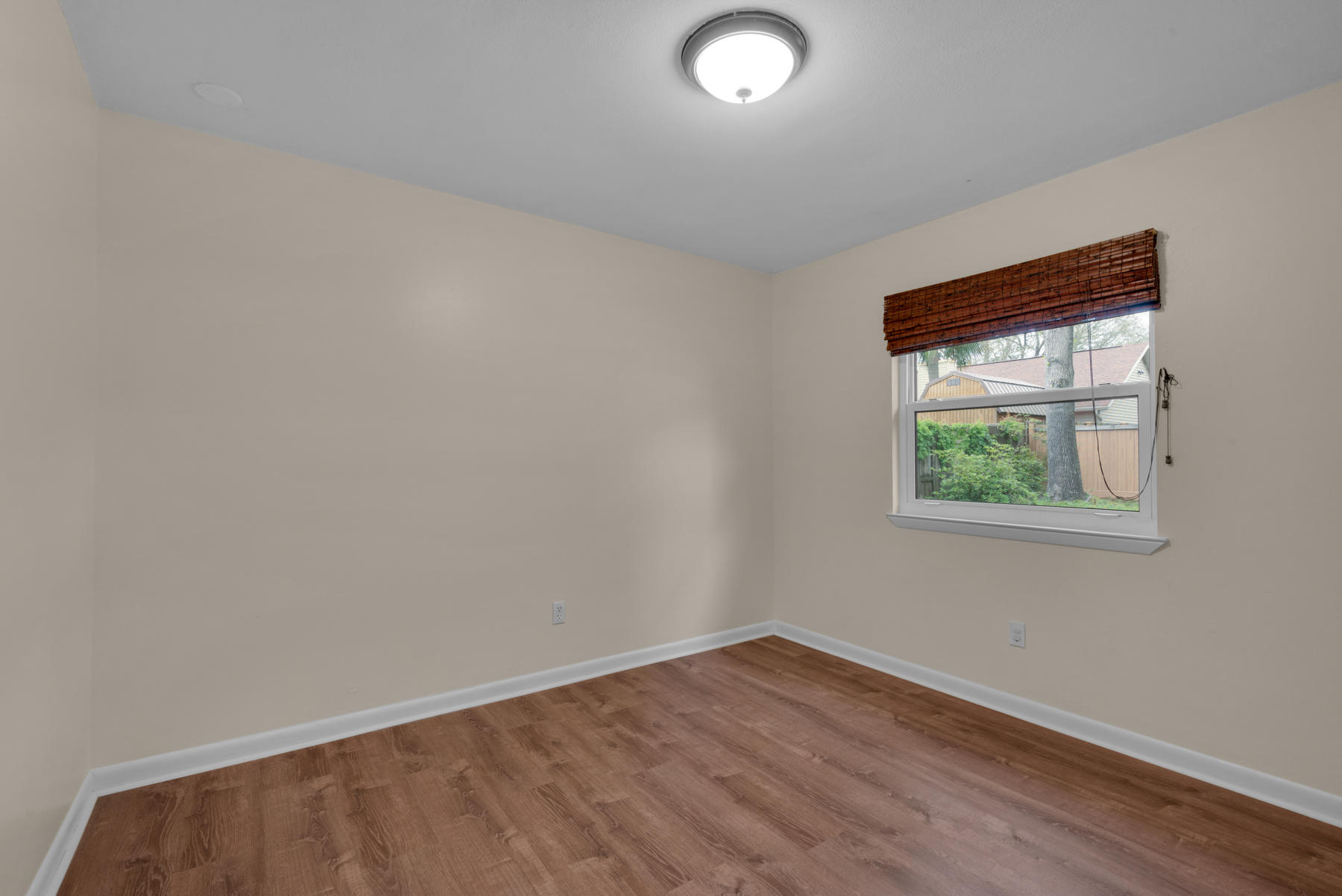 TANGLEWOOD S/D 1ST ADDN - Residential Lease