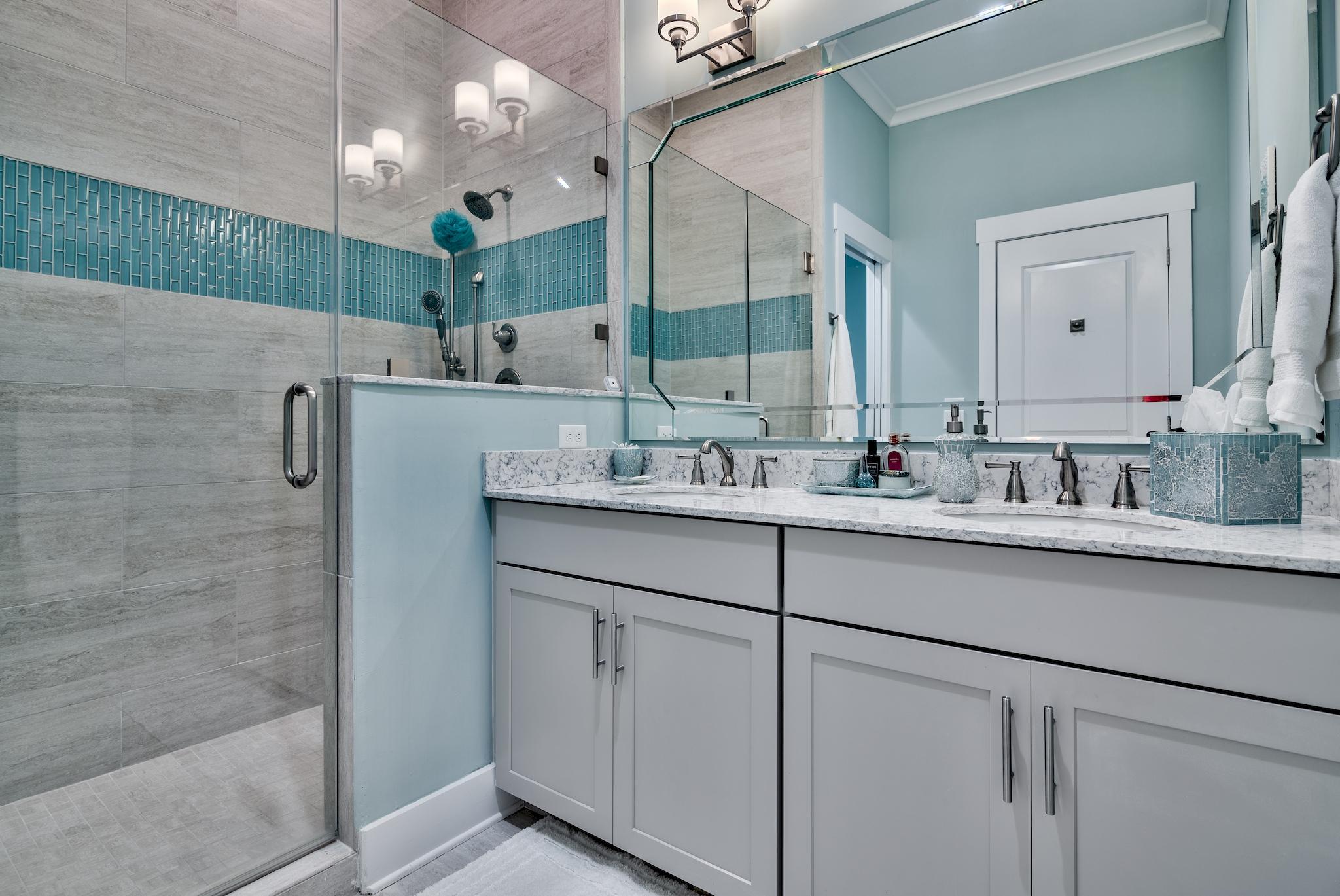 HENDERSON LOFTS - Residential