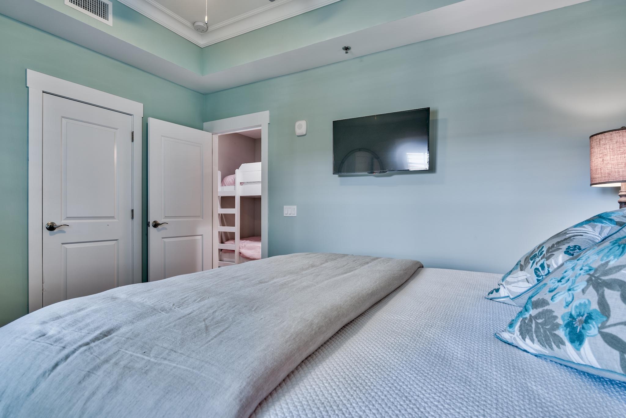 HENDERSON LOFTS - Residential