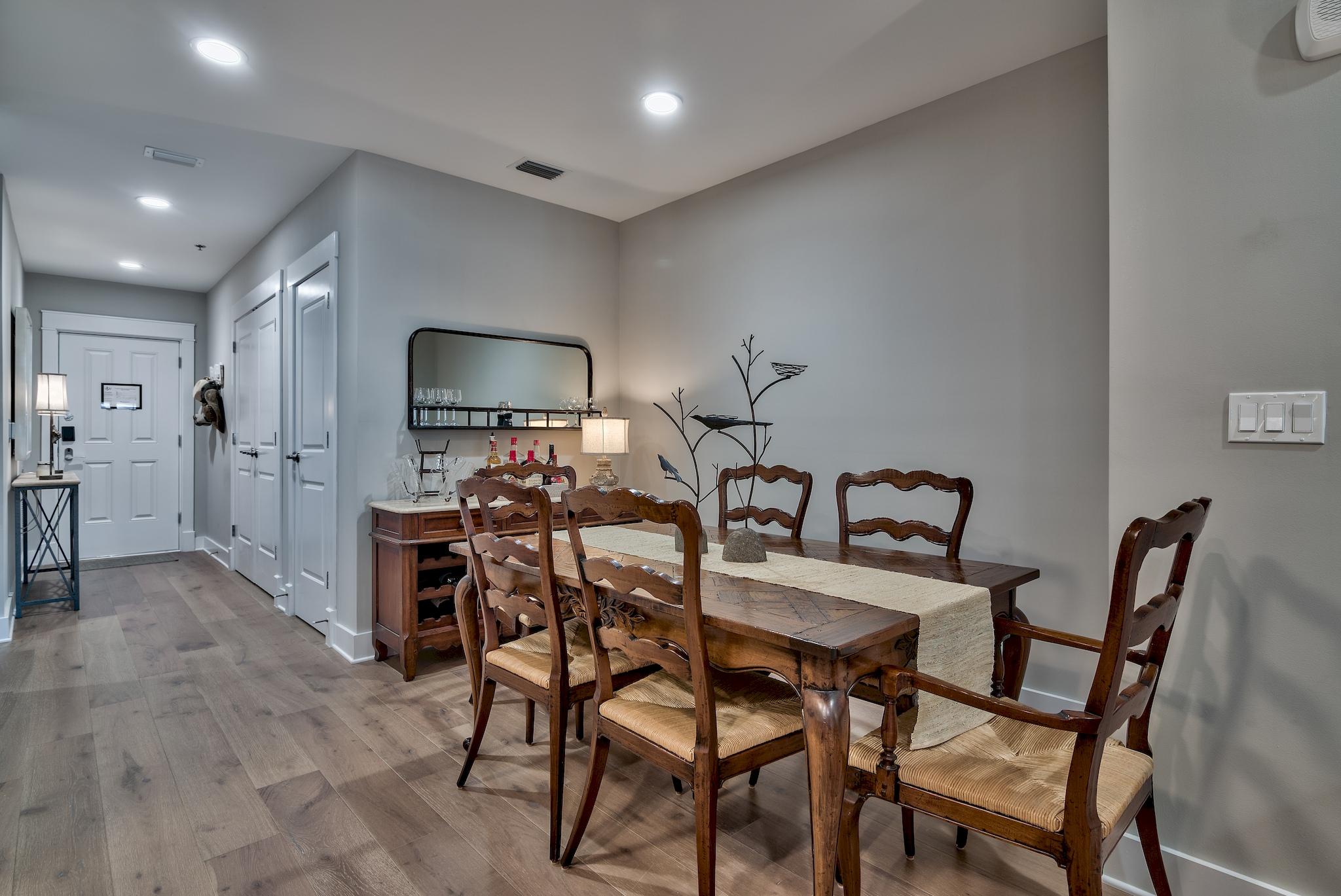 HENDERSON LOFTS - Residential