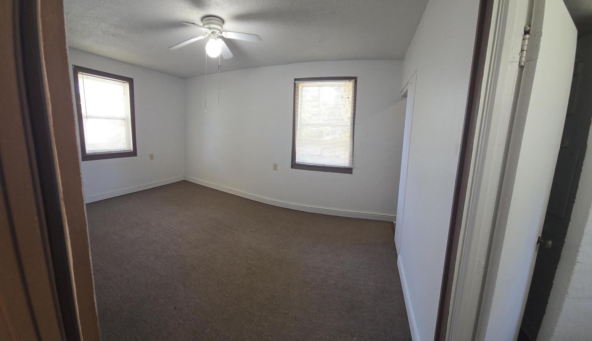 EDGEWATER APT - Residential Lease