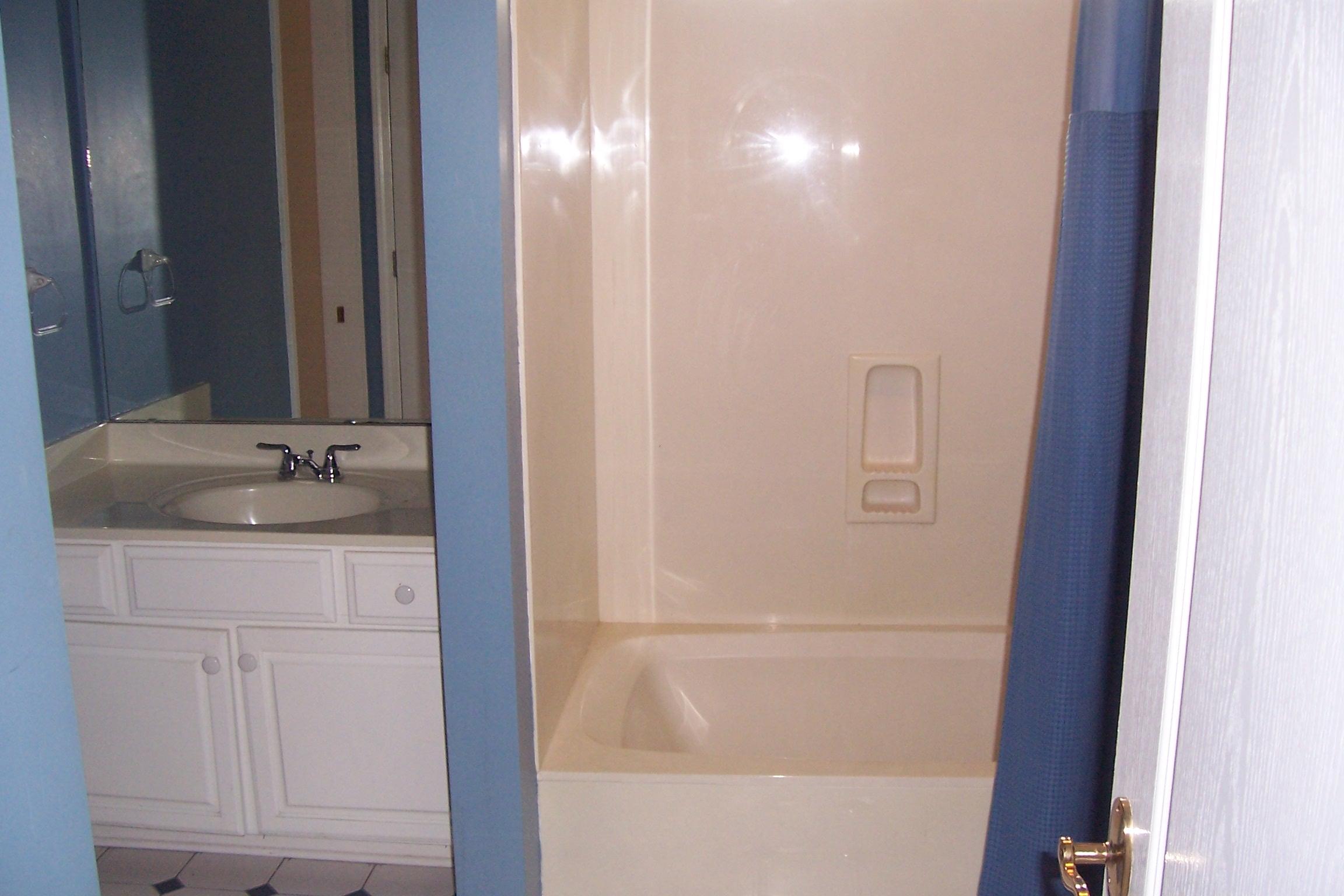 FAIRWAY LAKES PH 2 - Residential Lease