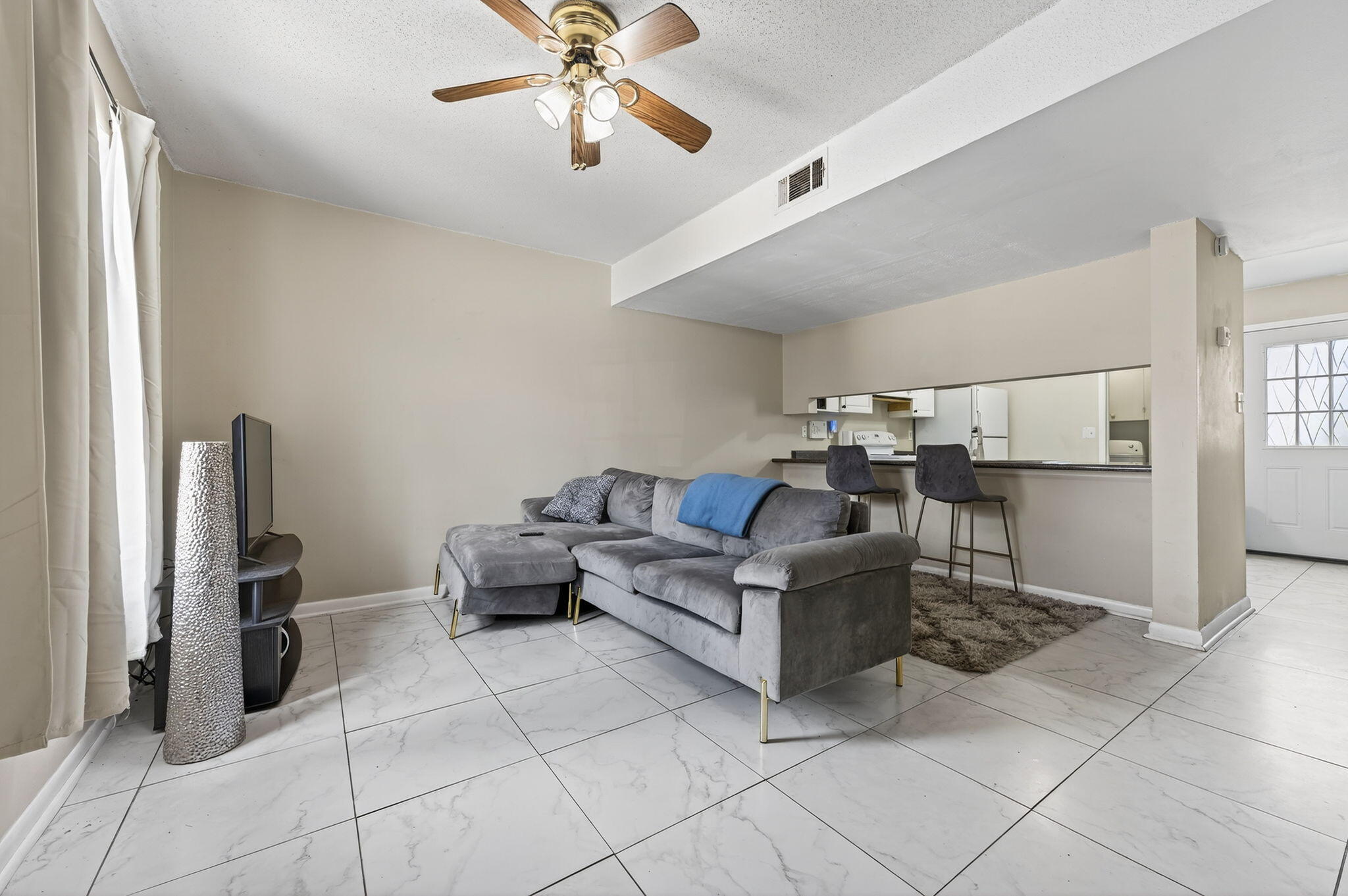 VIKING MANOR PH 1 - Residential