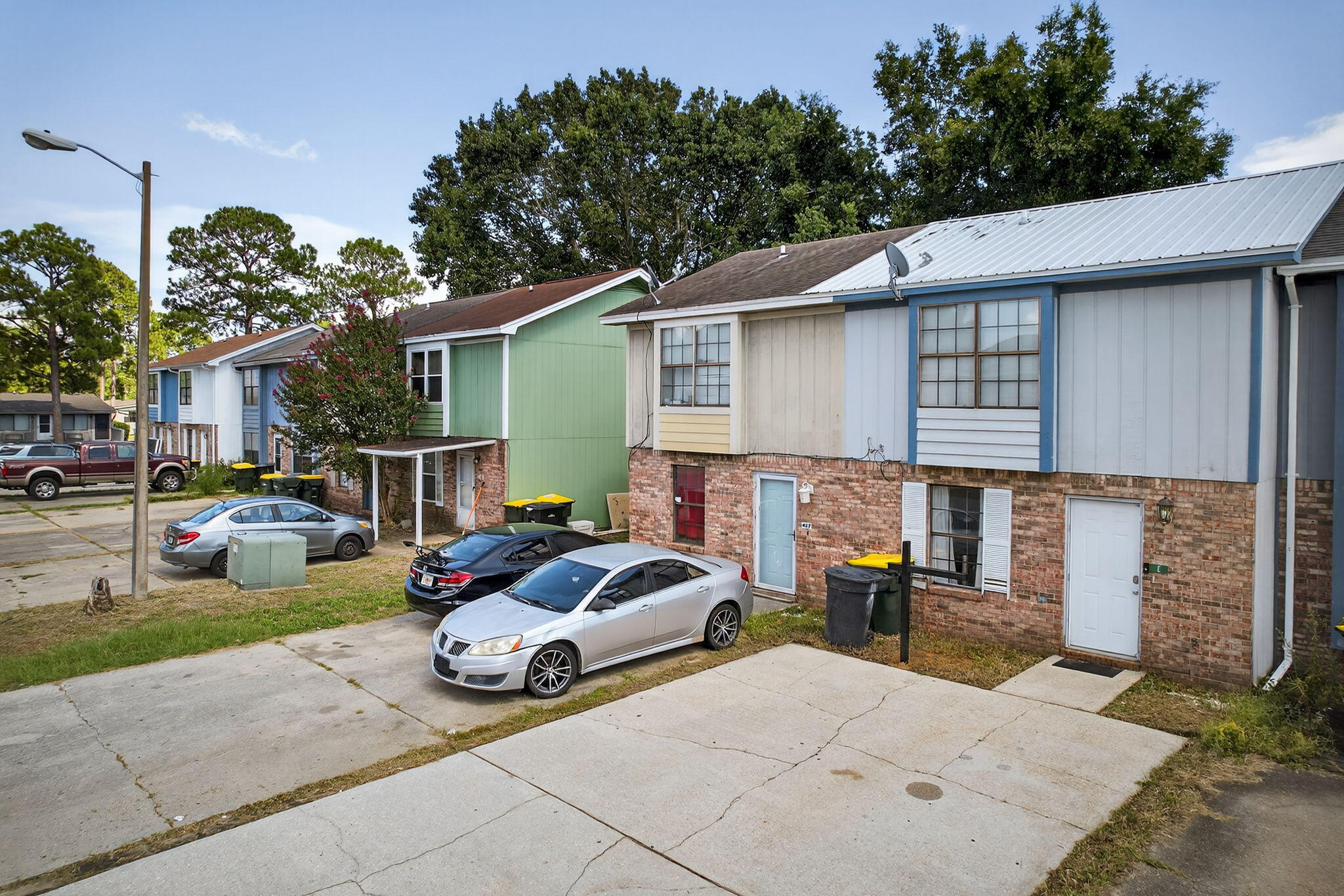VIKING MANOR PH 1 - Residential