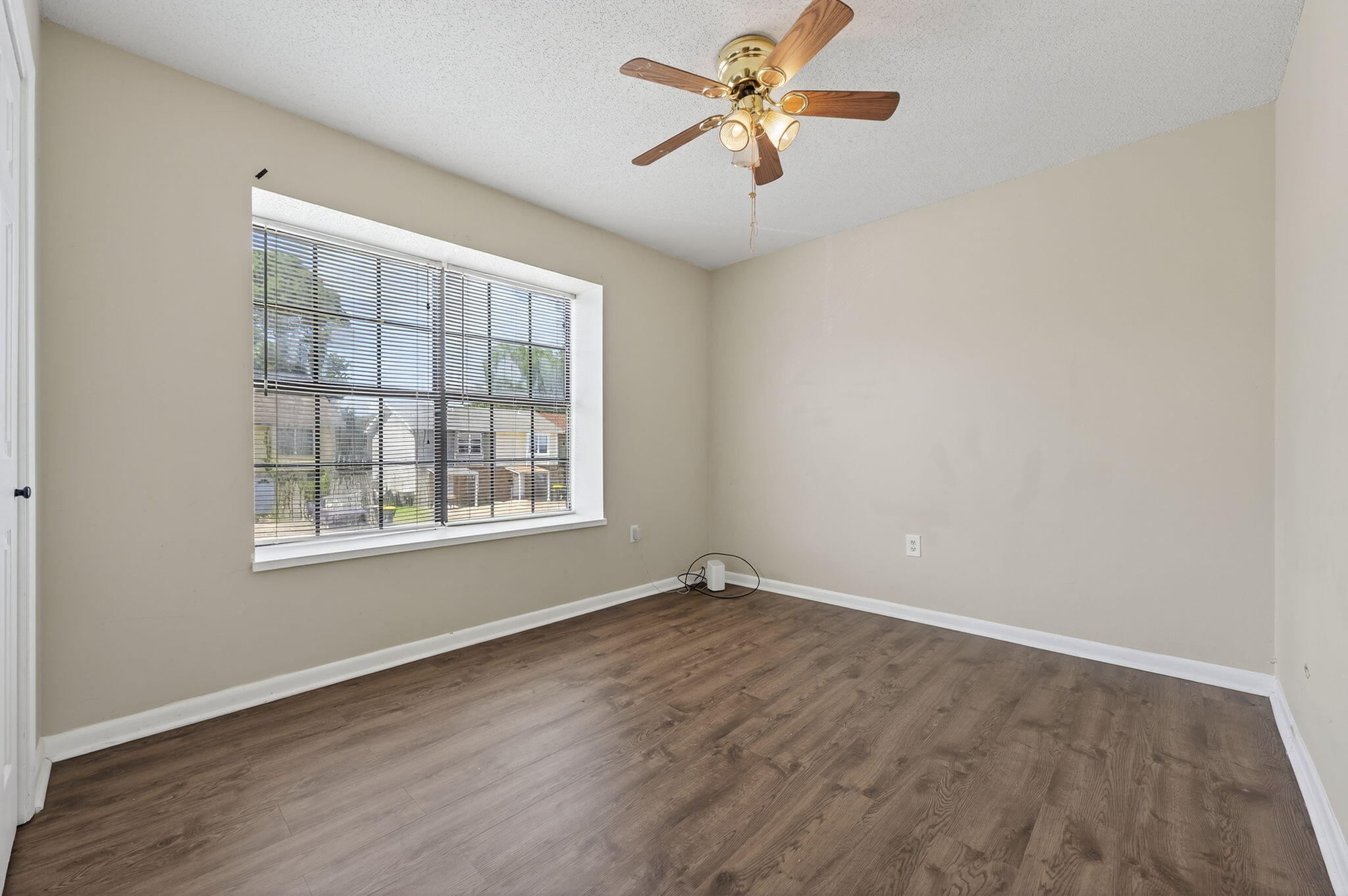 VIKING MANOR PH 1 - Residential