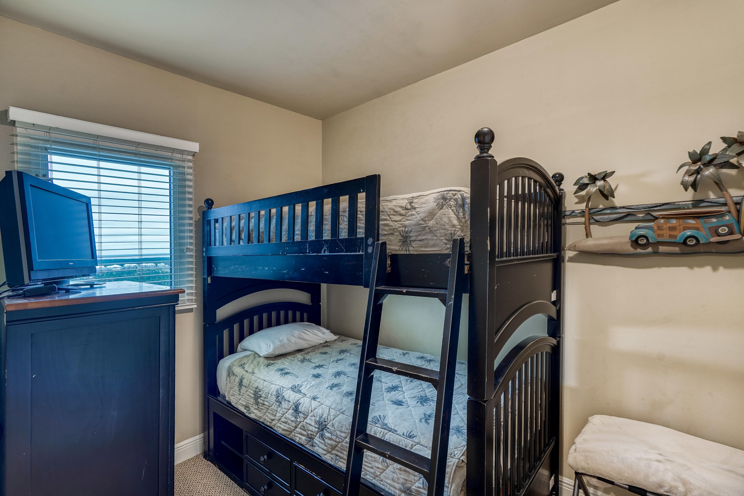 Sterling Breeze - Residential