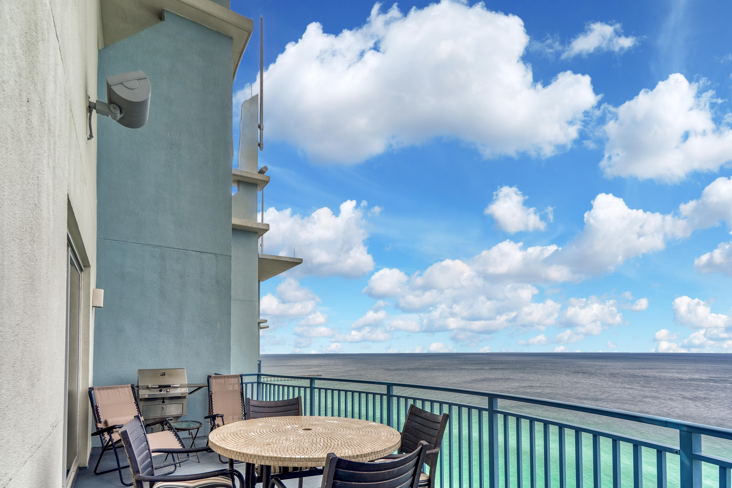 Sterling Breeze - Residential