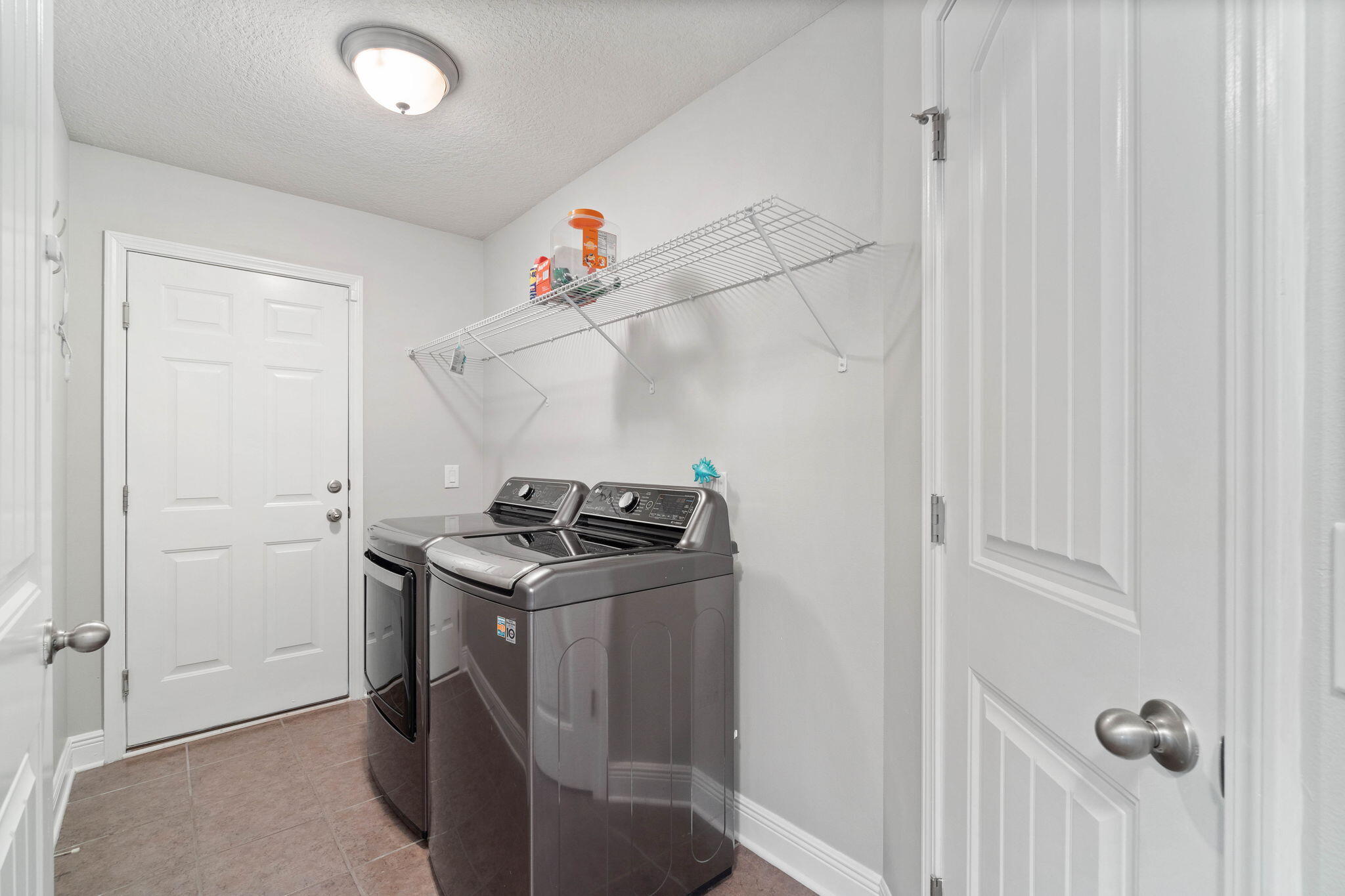 LAKE ARTHUR ESTATES - Residential