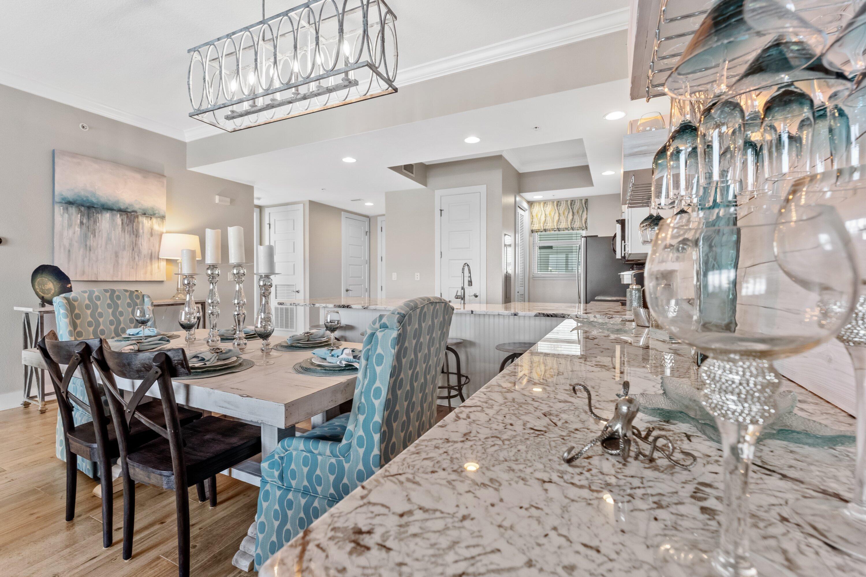 HARBOR LIGHTS - Residential