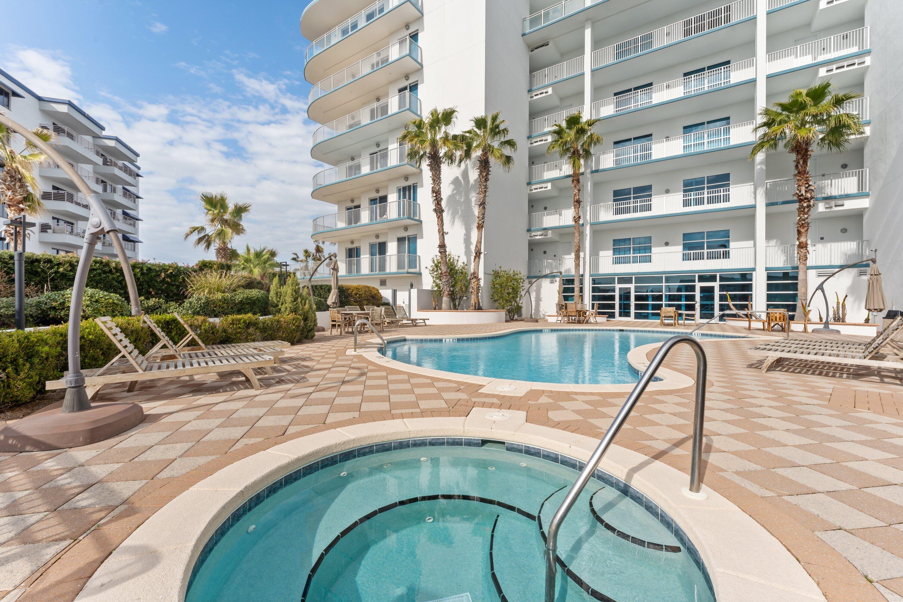 HARBOR LIGHTS - Residential