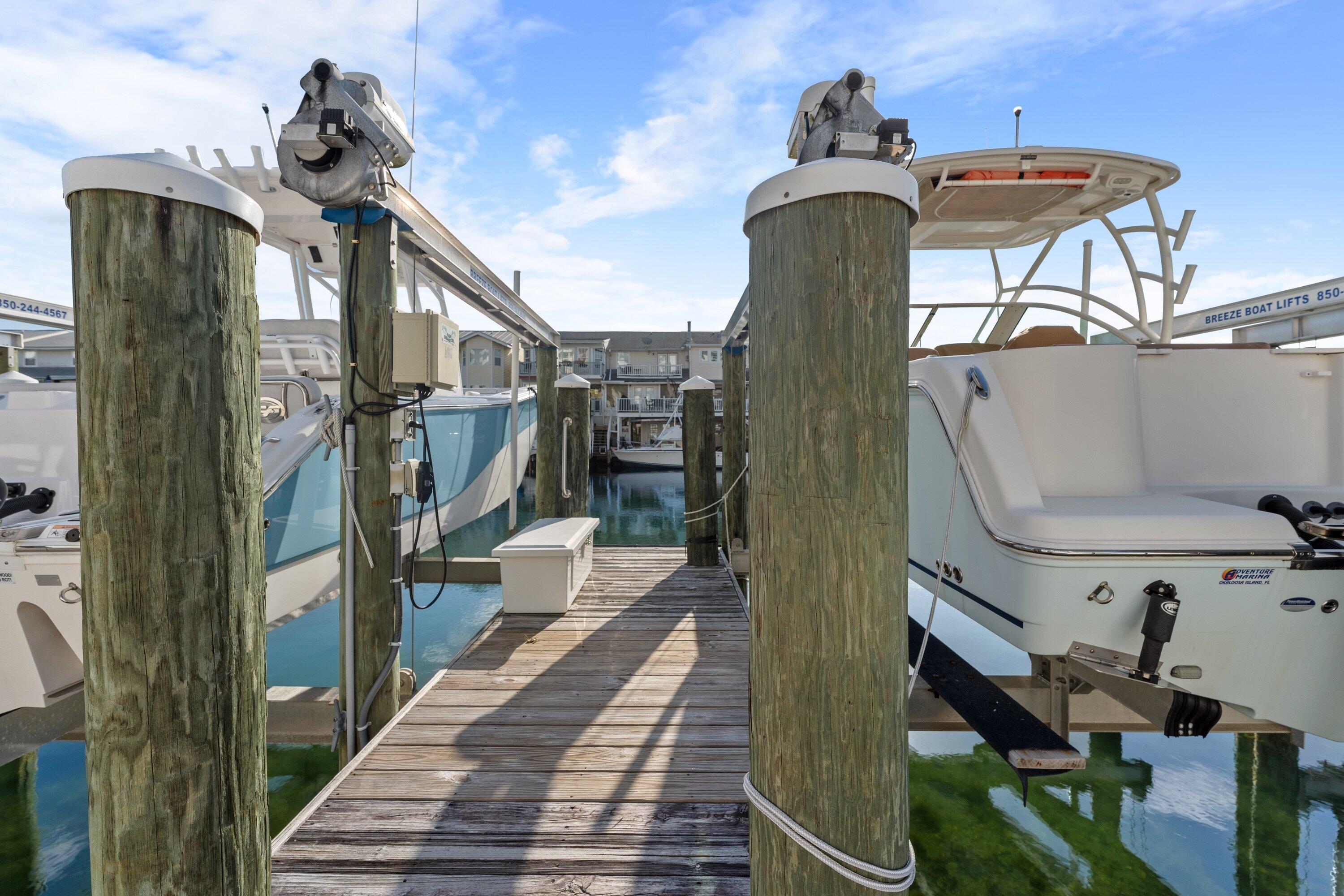 HARBOR LIGHTS - Residential