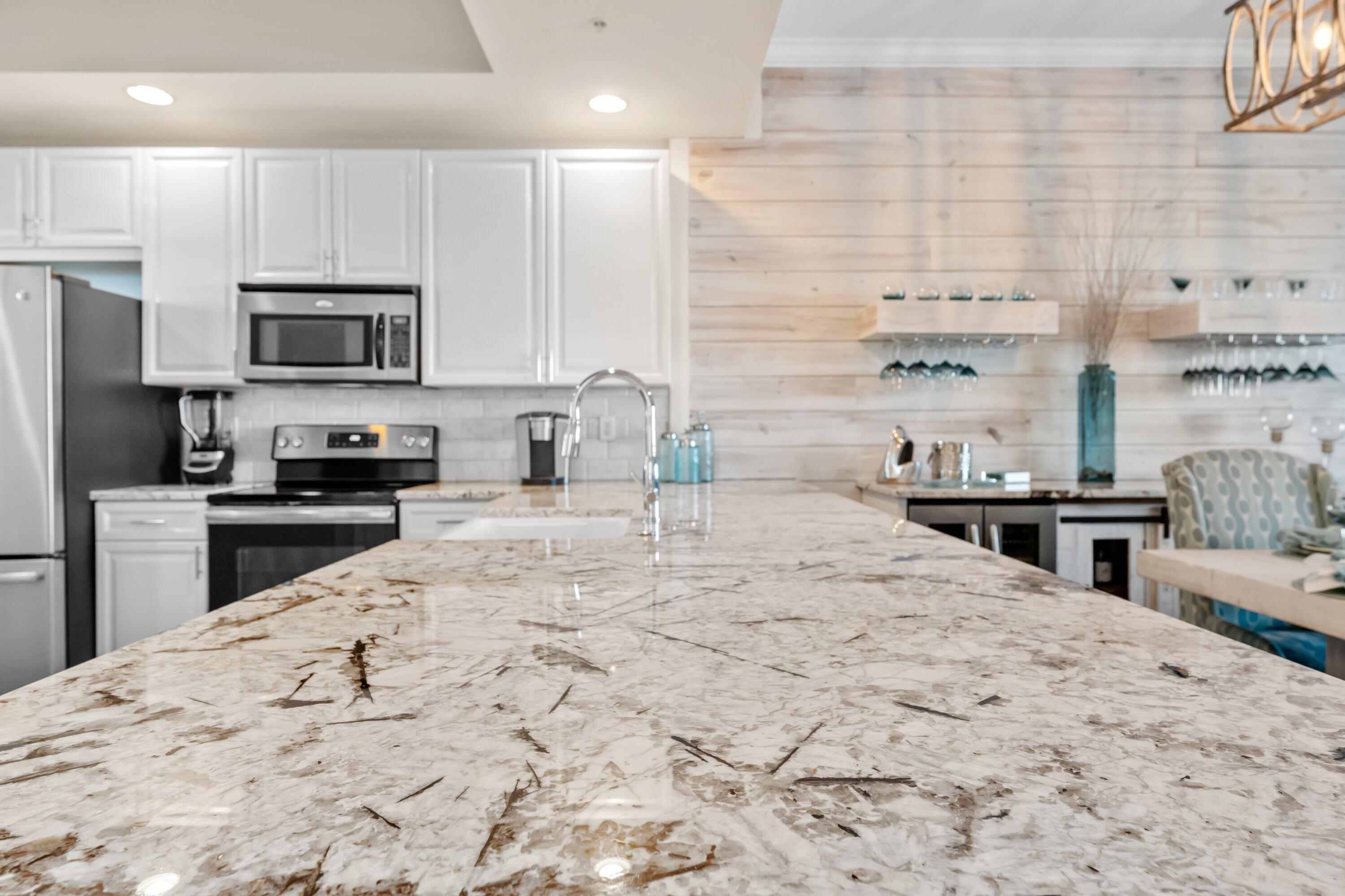 HARBOR LIGHTS - Residential