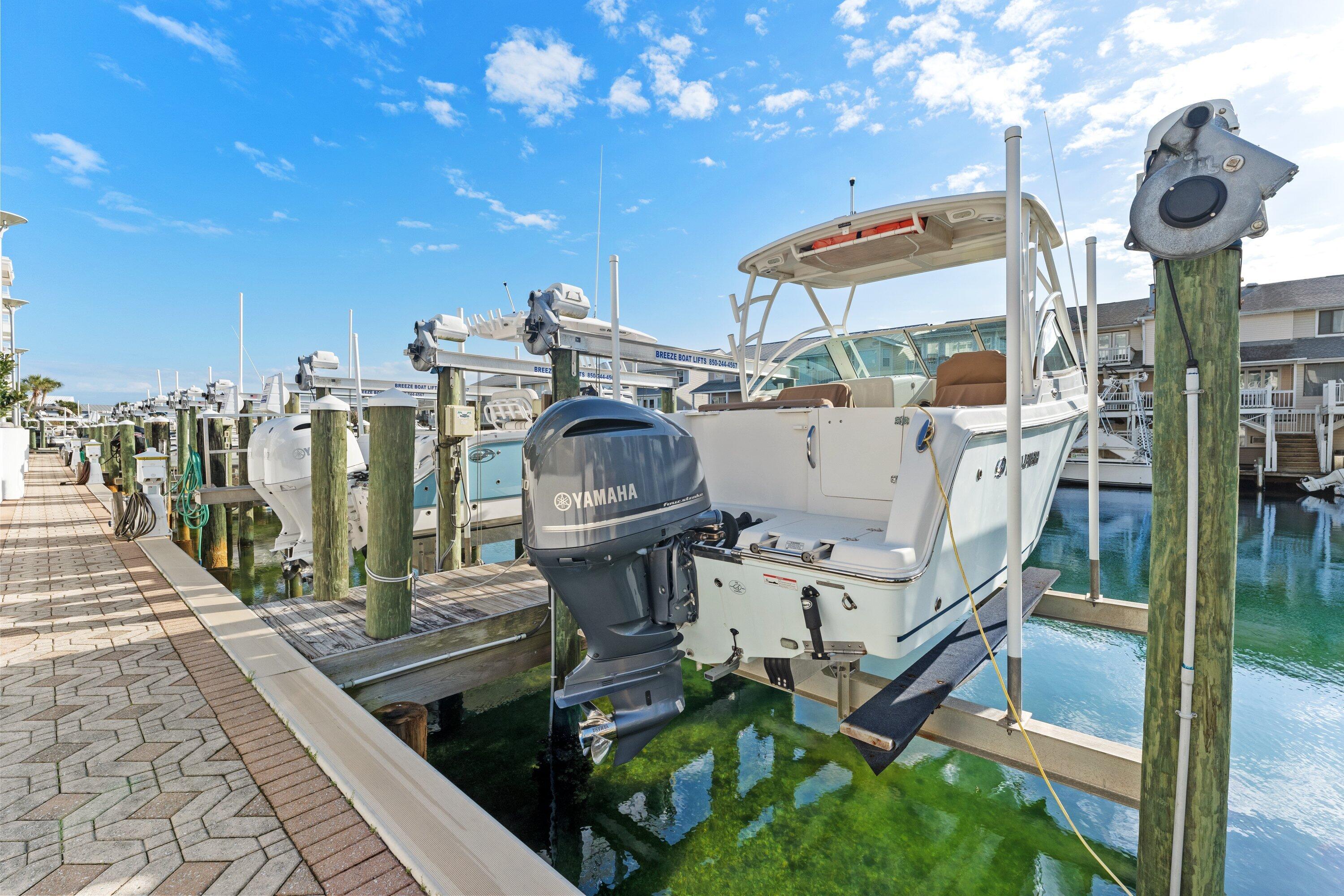 HARBOR LIGHTS - Residential