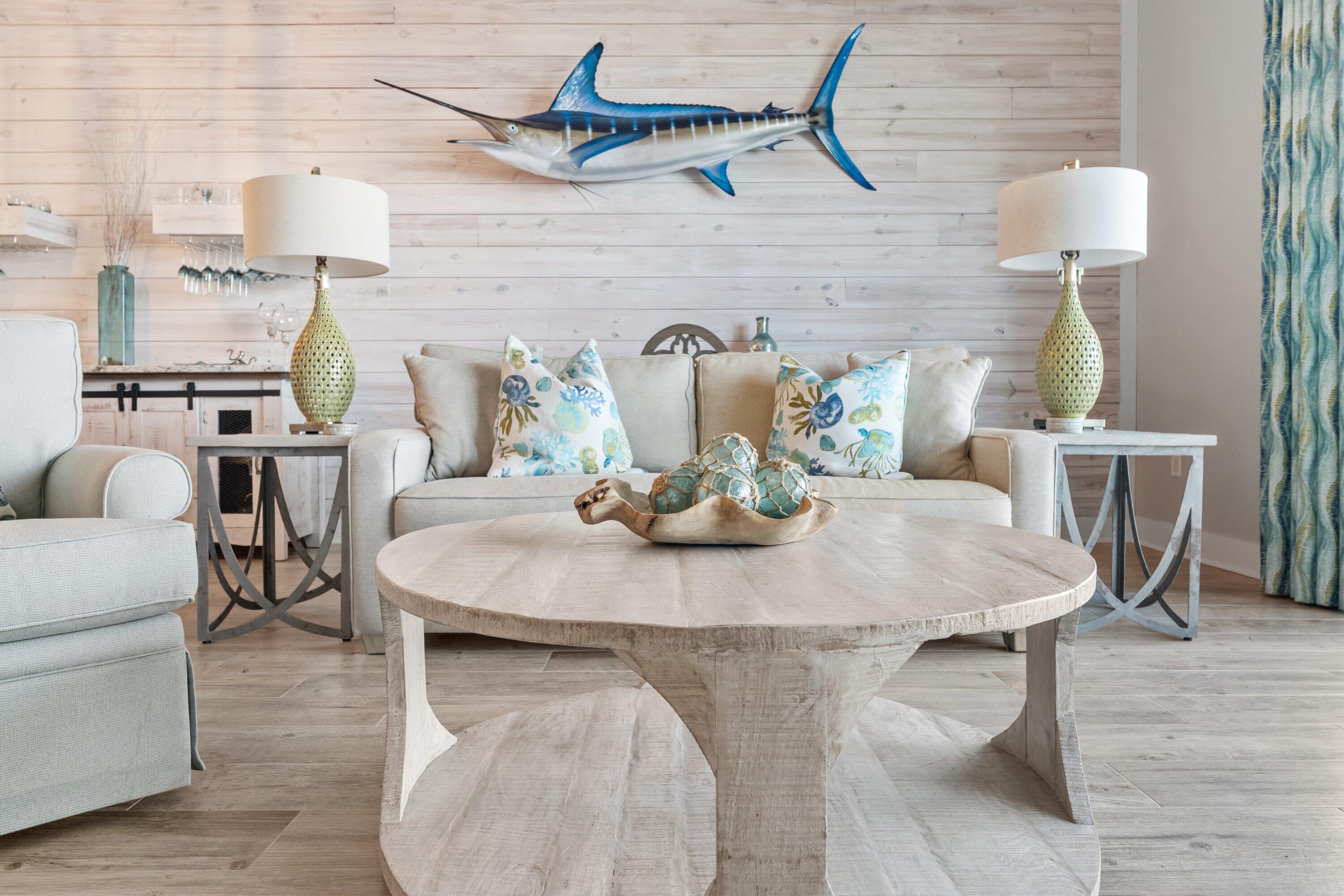 HARBOR LIGHTS - Residential