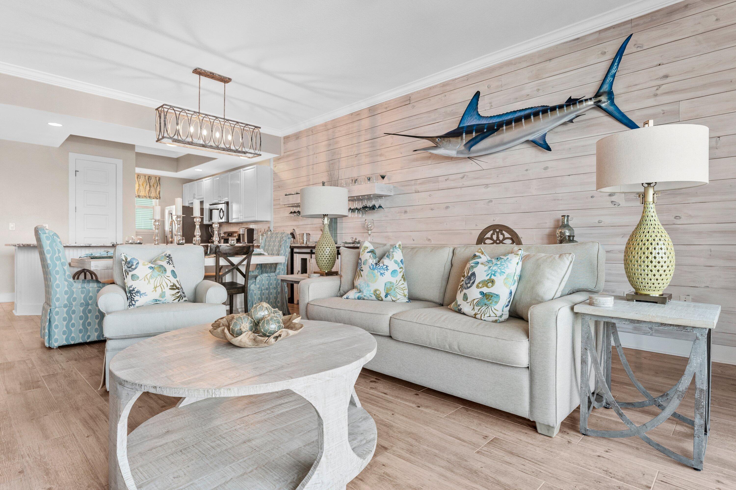 HARBOR LIGHTS - Residential