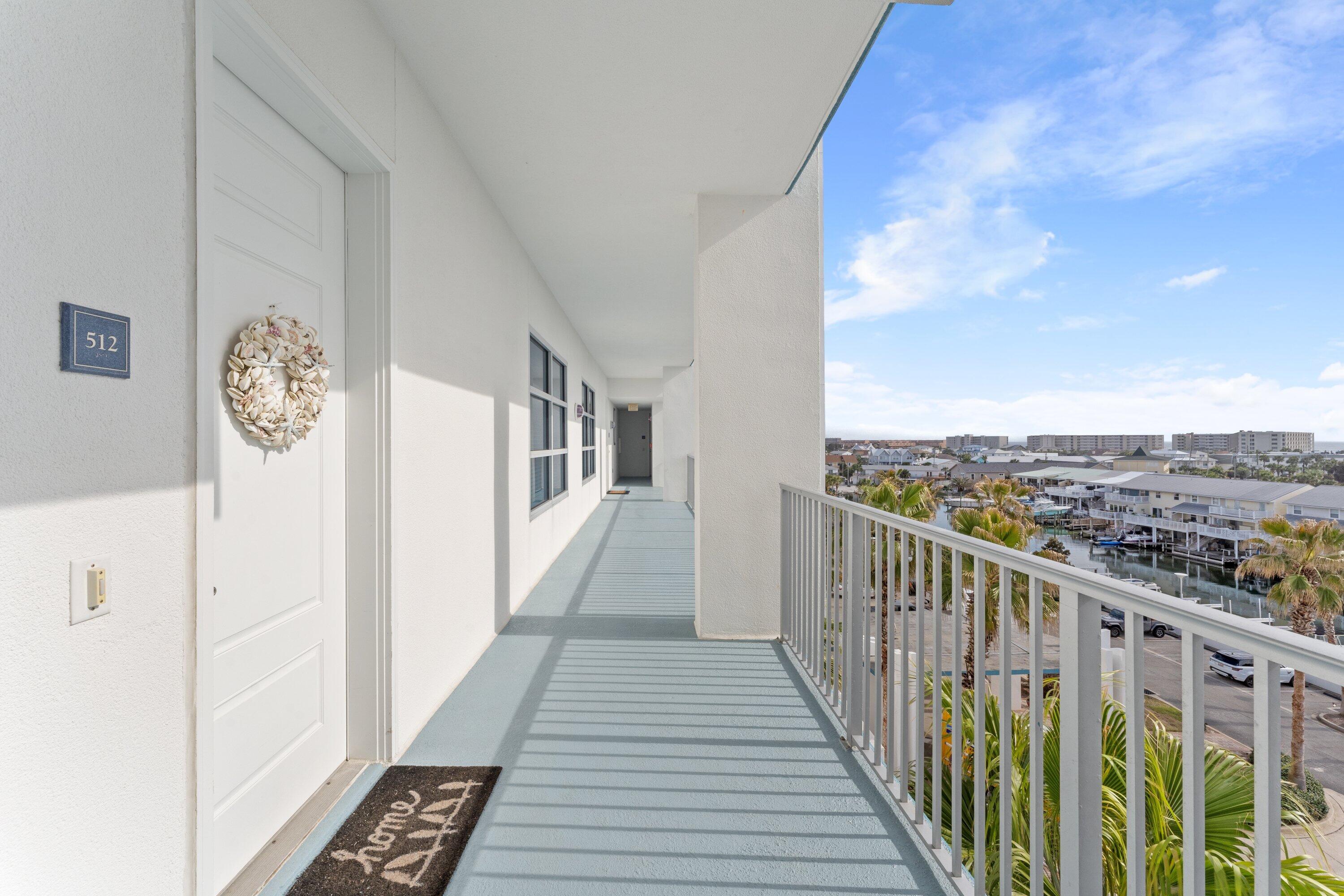 HARBOR LIGHTS - Residential