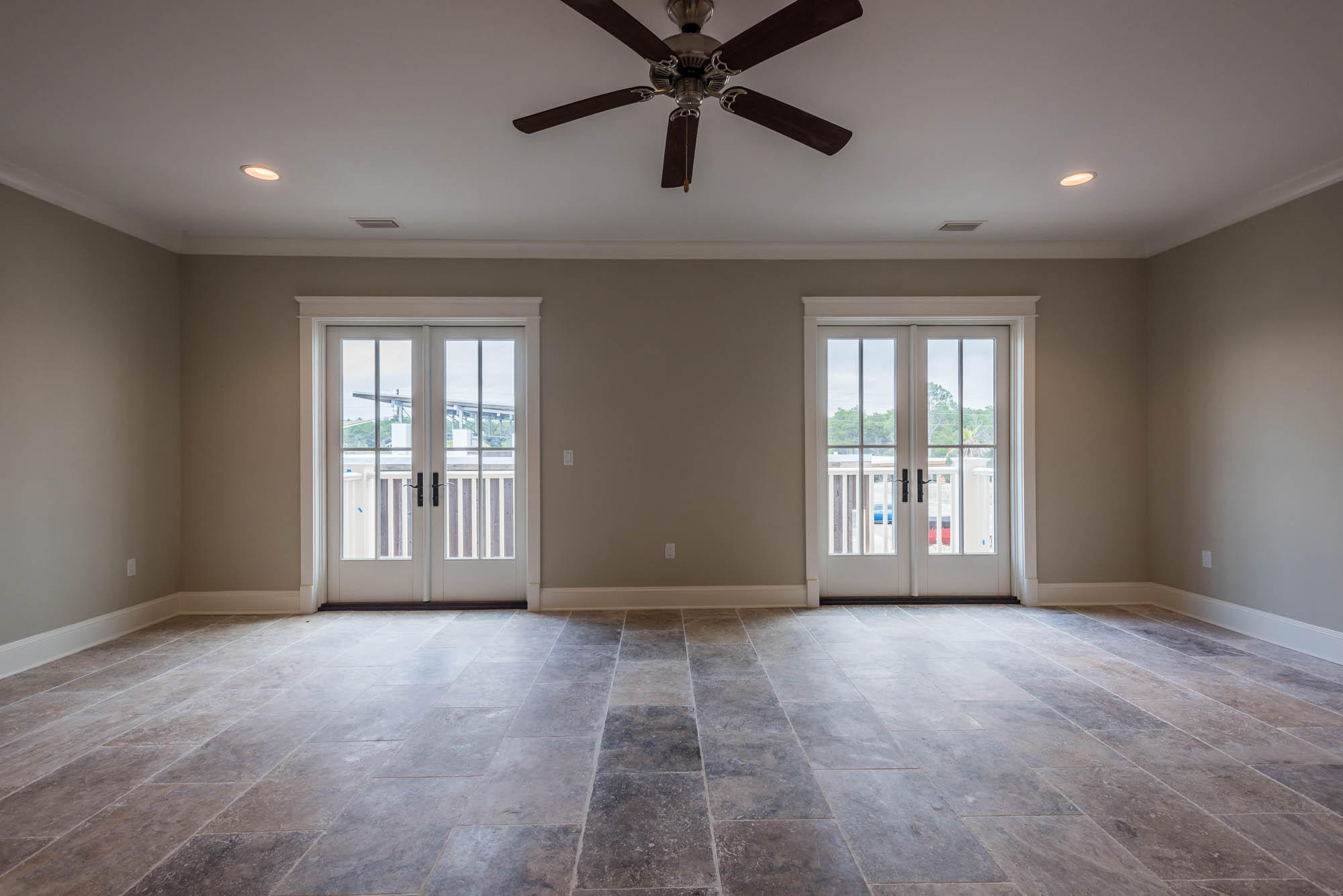 PROMINENCE/LUXURY TOWNHOMES - Residential