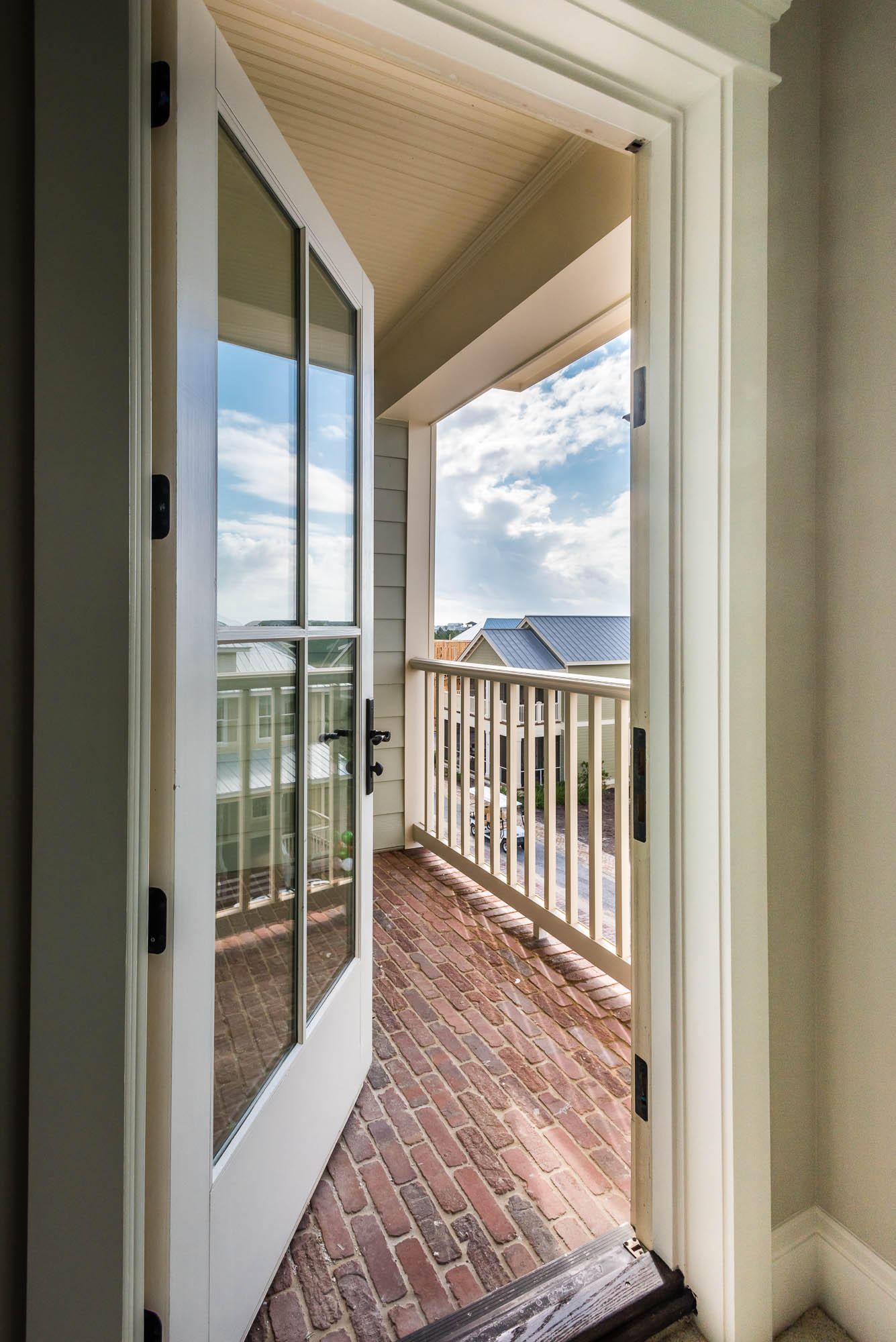 PROMINENCE/LUXURY TOWNHOMES - Residential