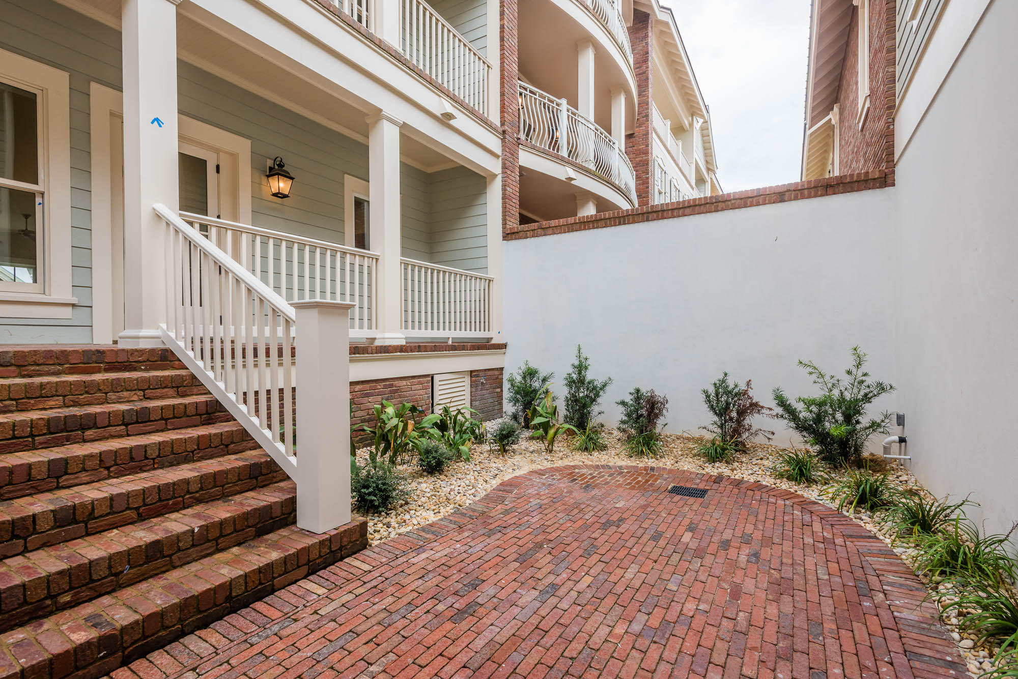 PROMINENCE/LUXURY TOWNHOMES - Residential