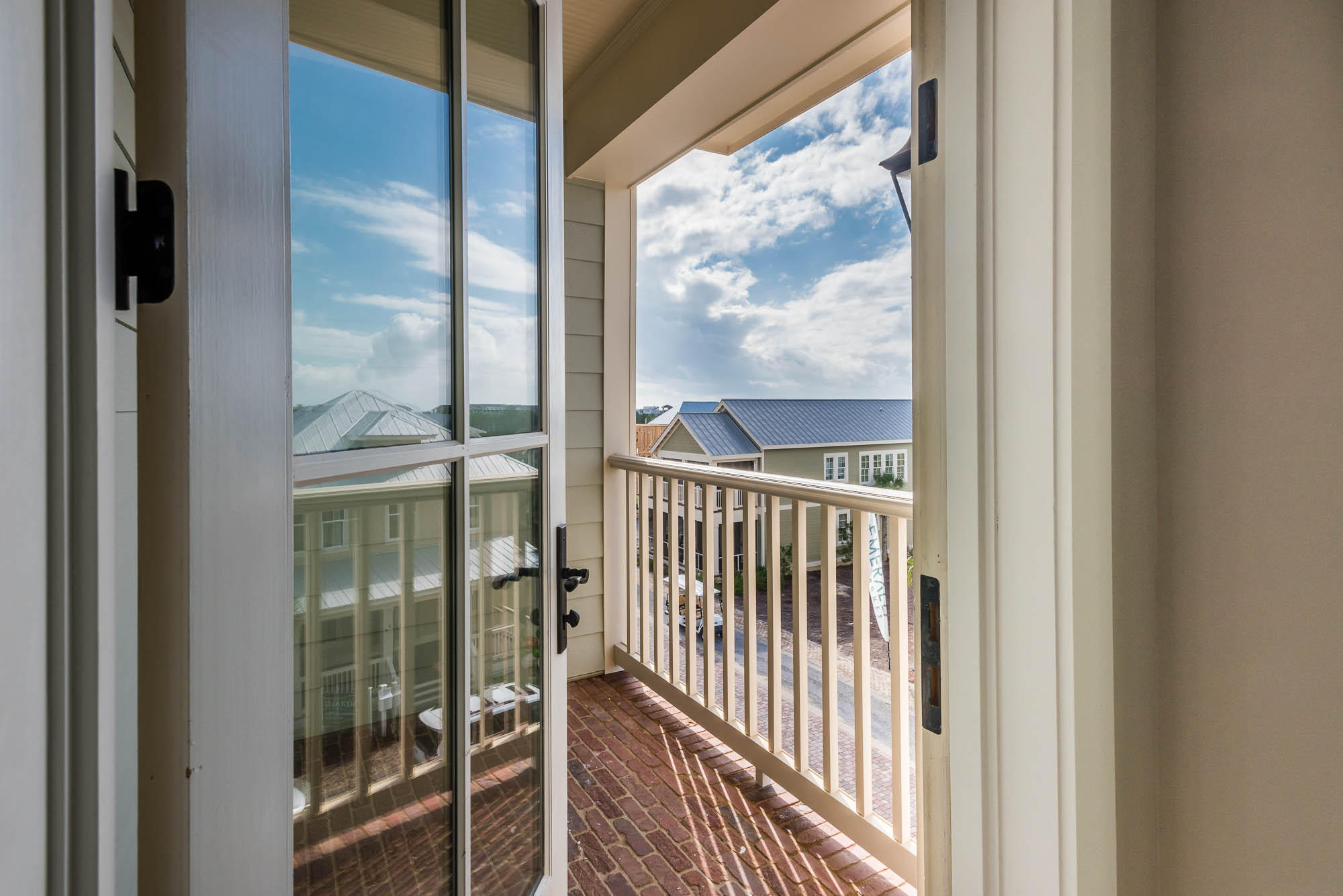 PROMINENCE/LUXURY TOWNHOMES - Residential