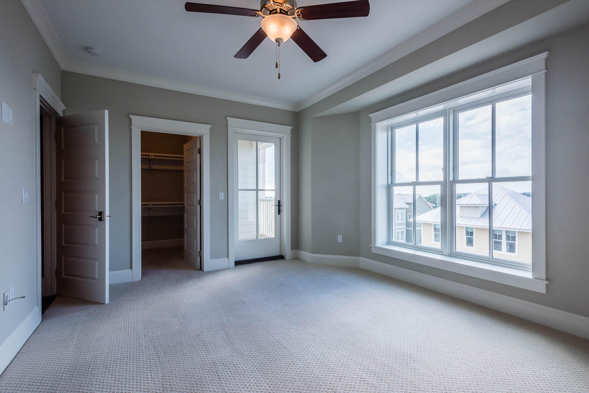 PROMINENCE/LUXURY TOWNHOMES - Residential