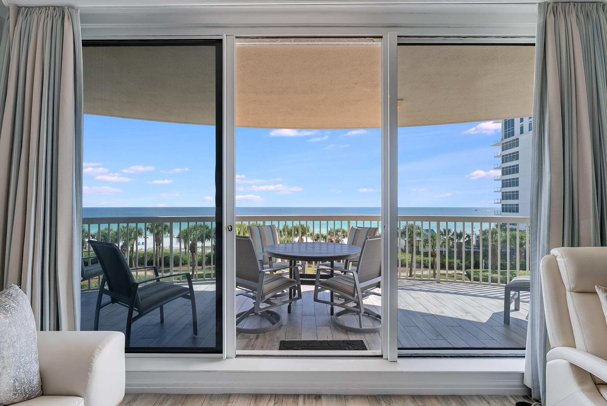ST. MAARTEN AT SILVER SHELLS - Residential