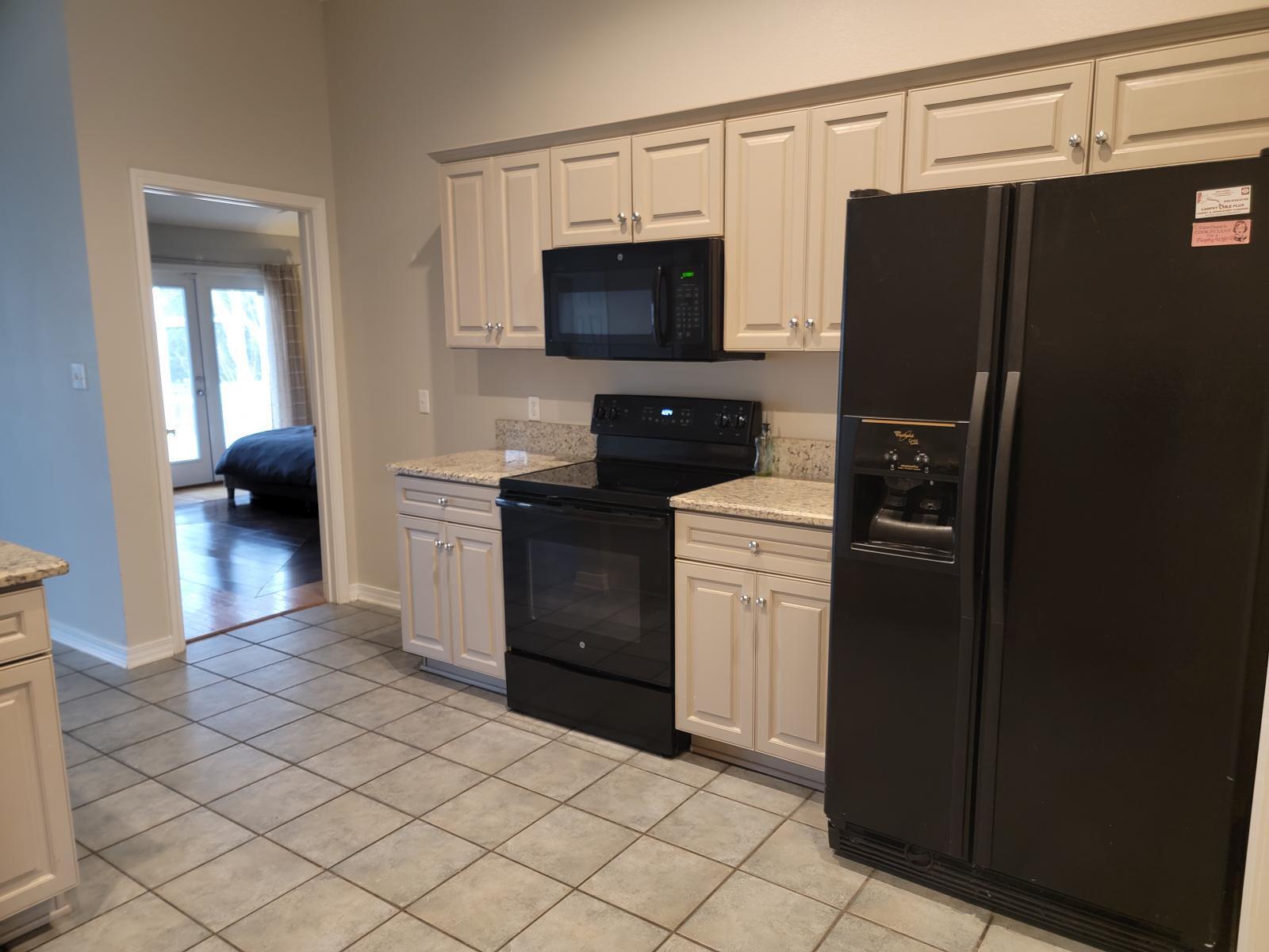 SOUND HAMMOCK - Residential Lease