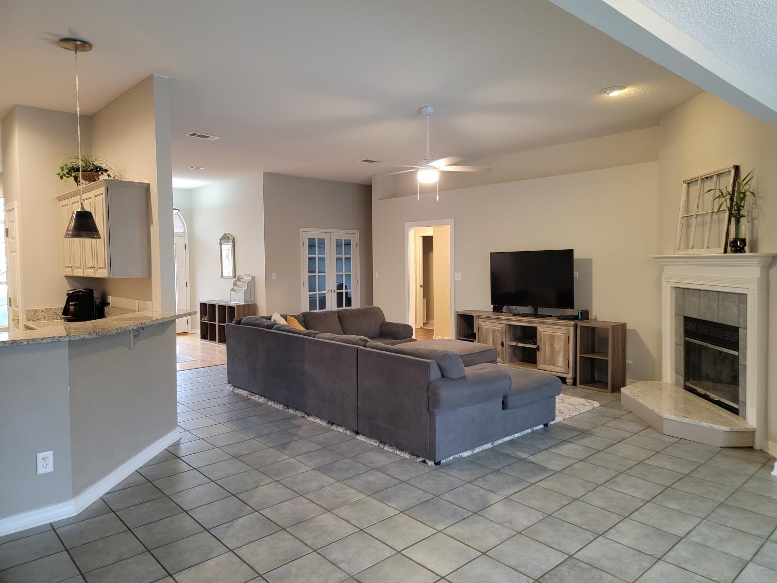 SOUND HAMMOCK - Residential Lease