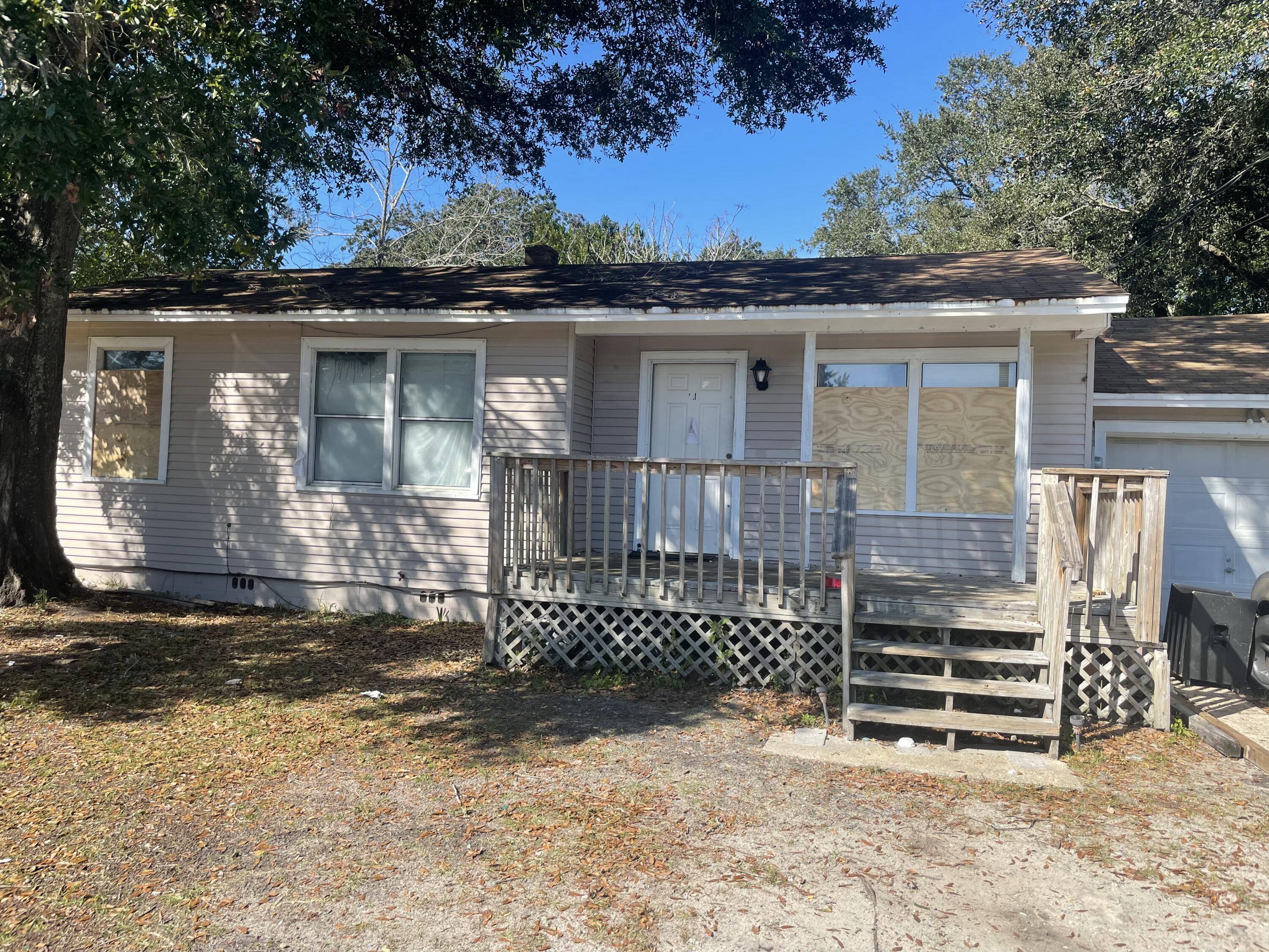 PARK PLACE ADD LOT 13 BLK G - Residential