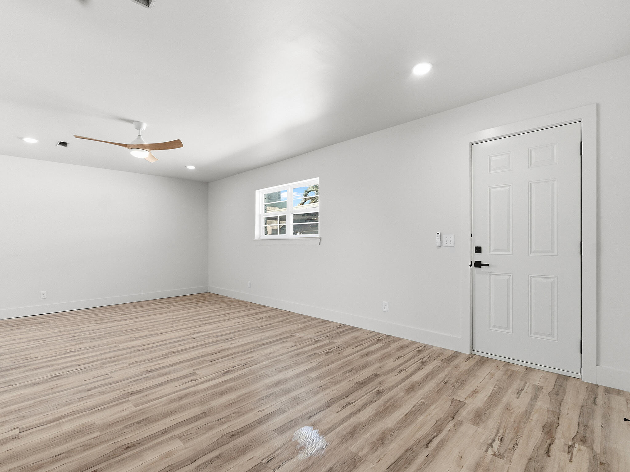 HOLIDAY BEACH UNIT 01 - Residential