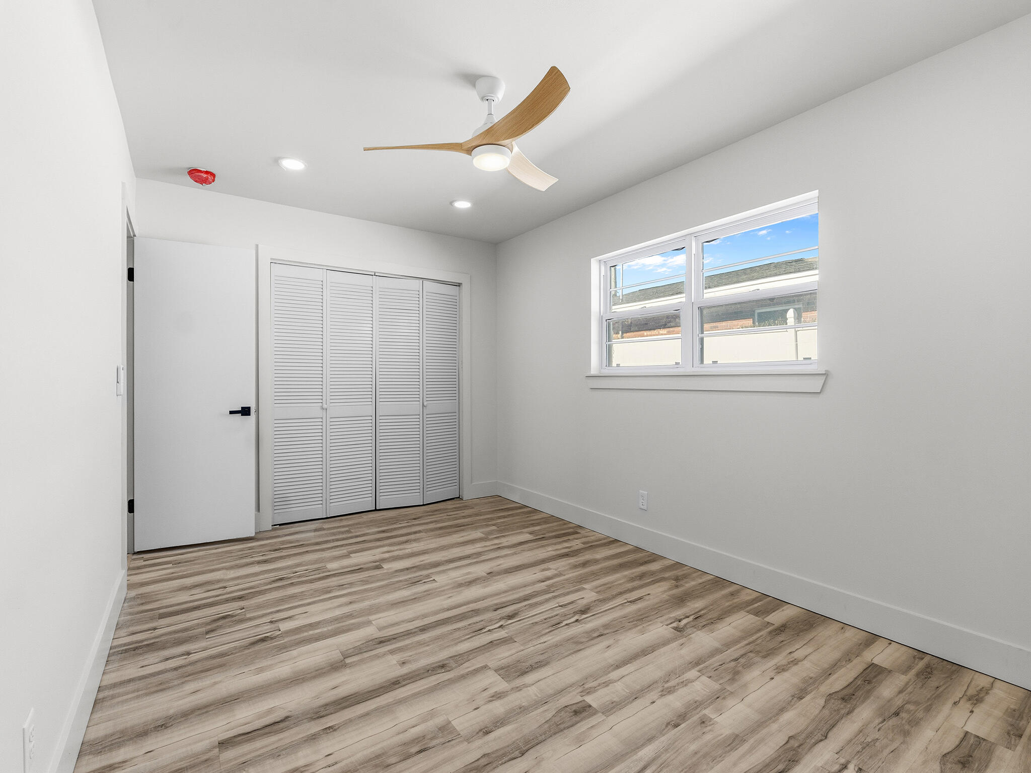 HOLIDAY BEACH UNIT 01 - Residential