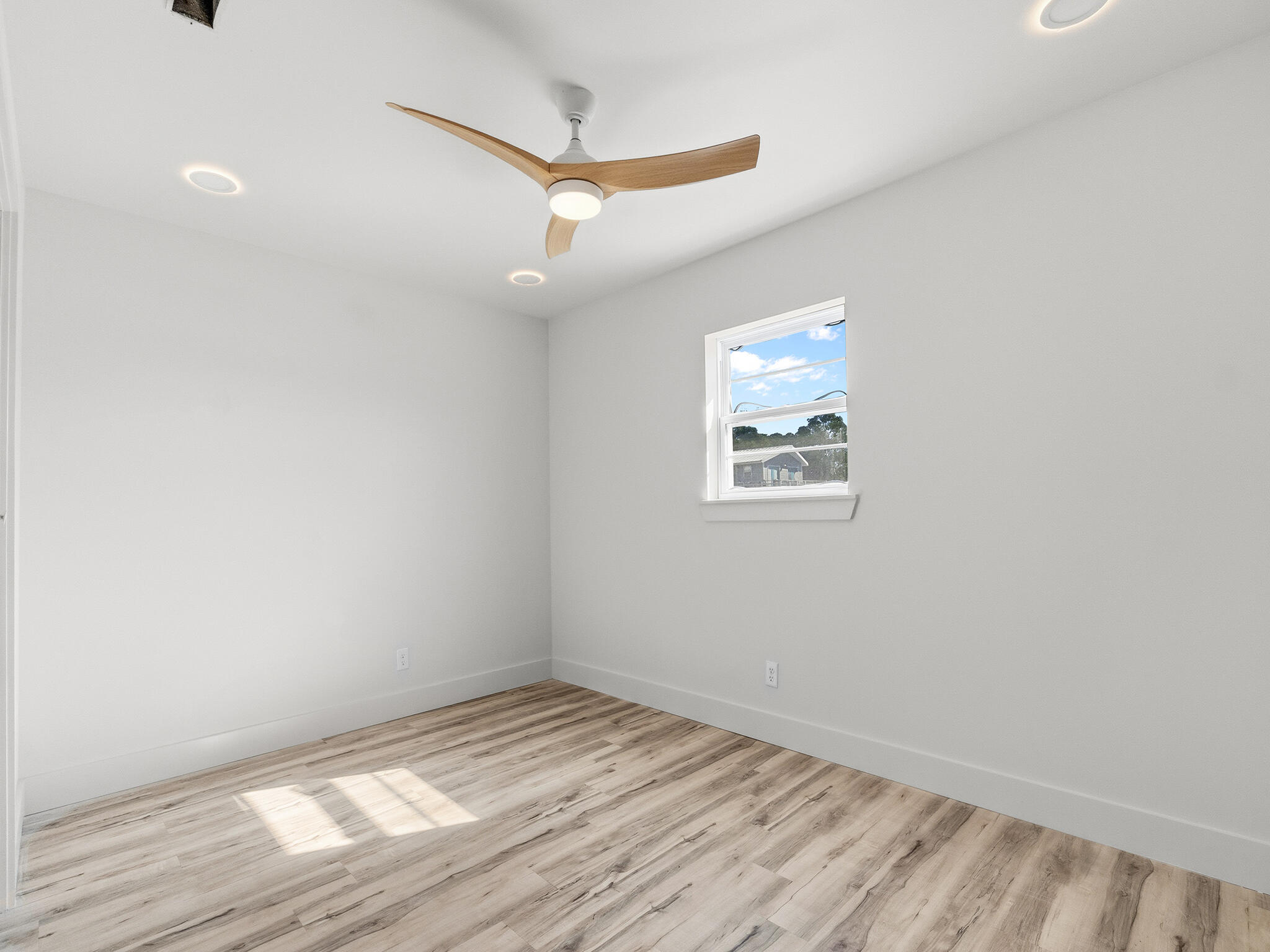 HOLIDAY BEACH UNIT 01 - Residential