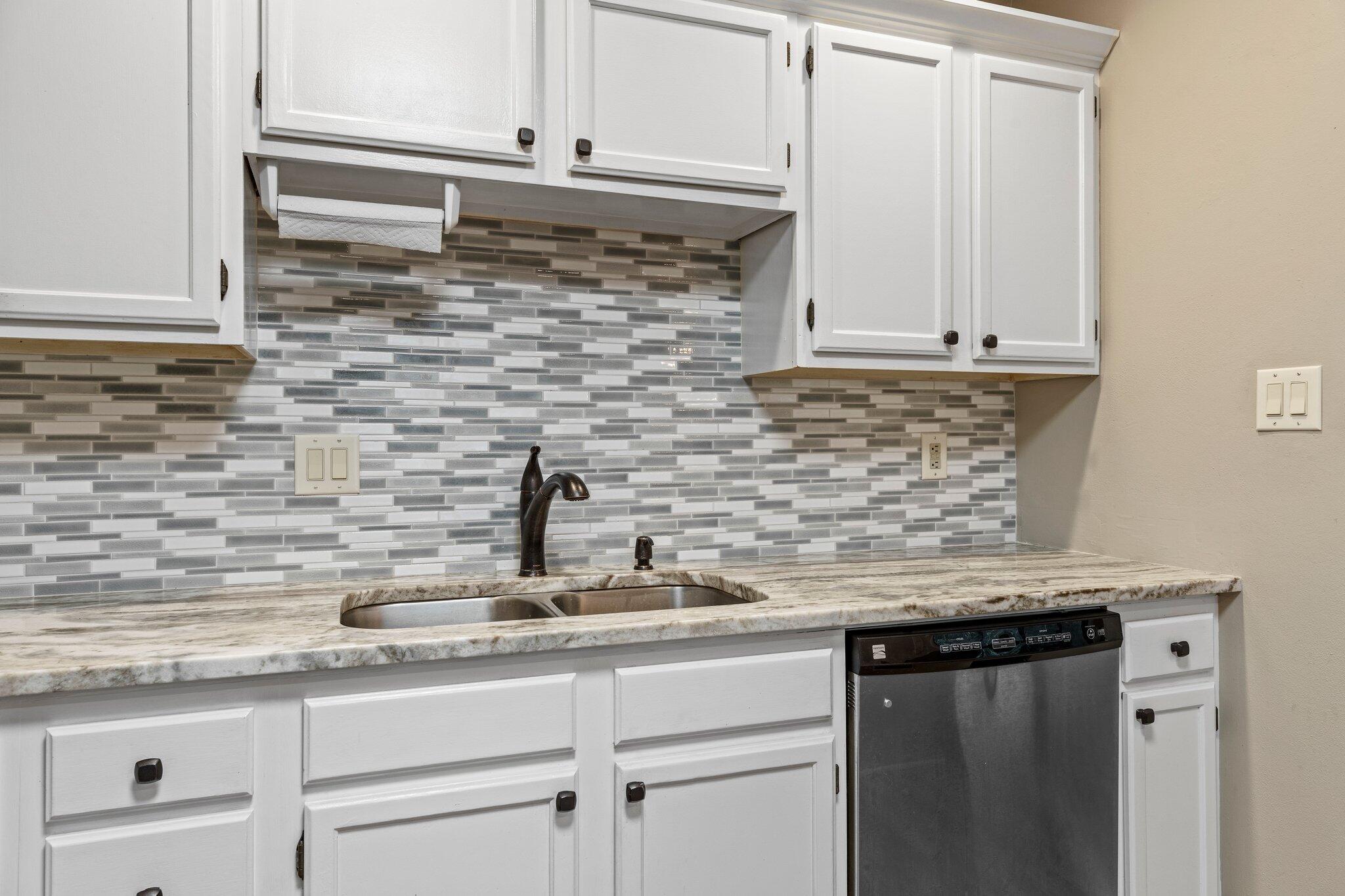 CEDAR RIDGE PH 10 - Residential Lease