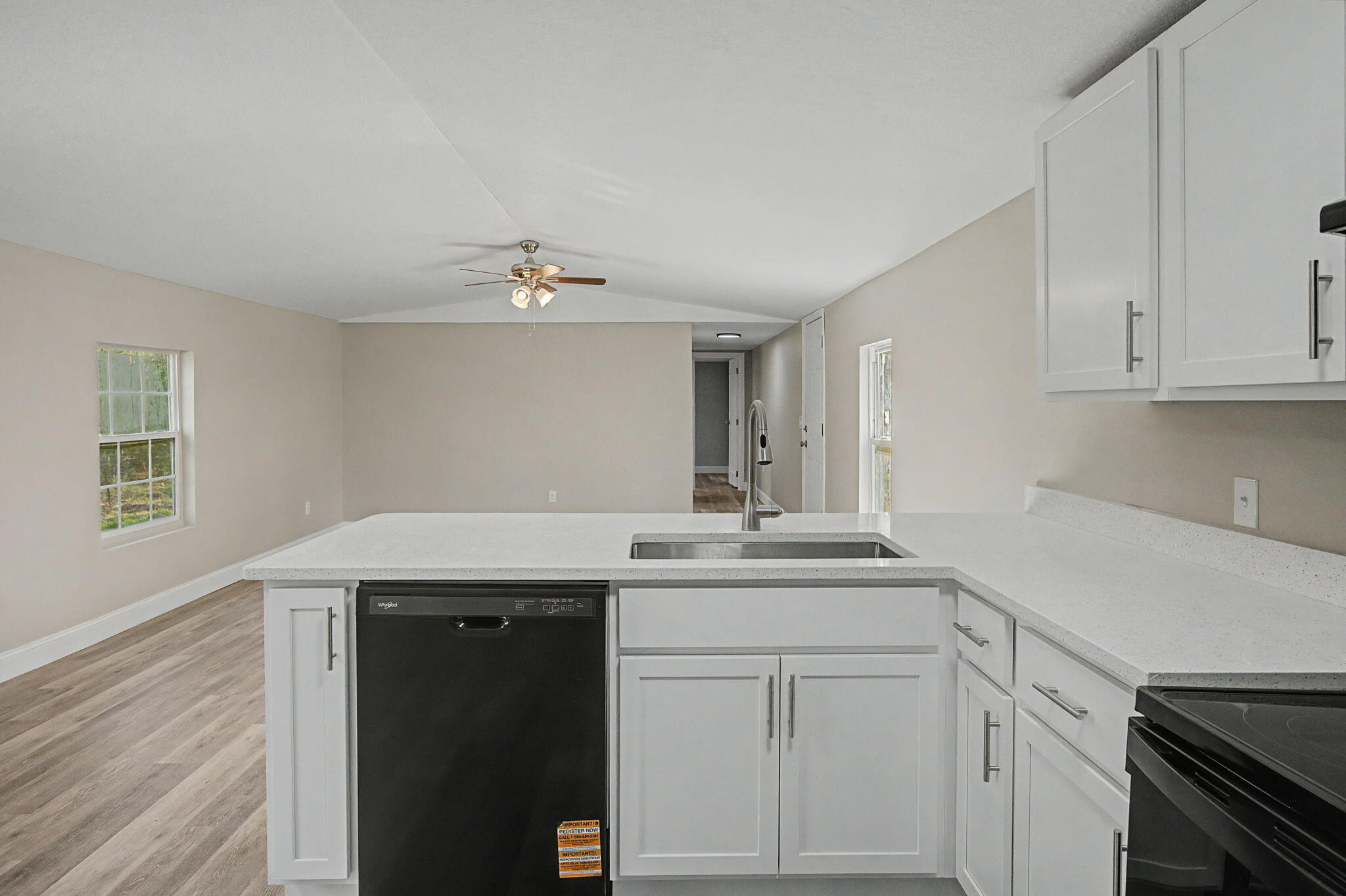 Juniper lakes estates unit 6 - Residential Lease