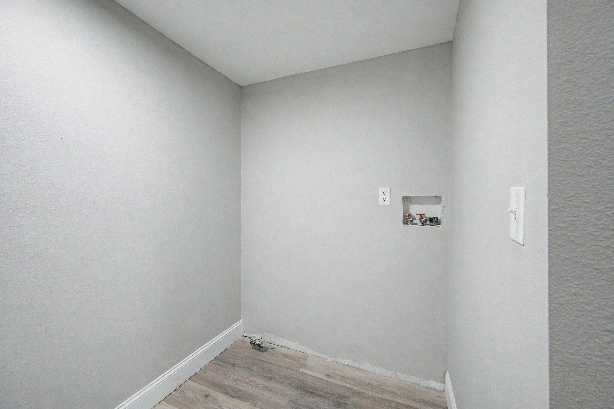 Juniper lakes estates unit 6 - Residential Lease